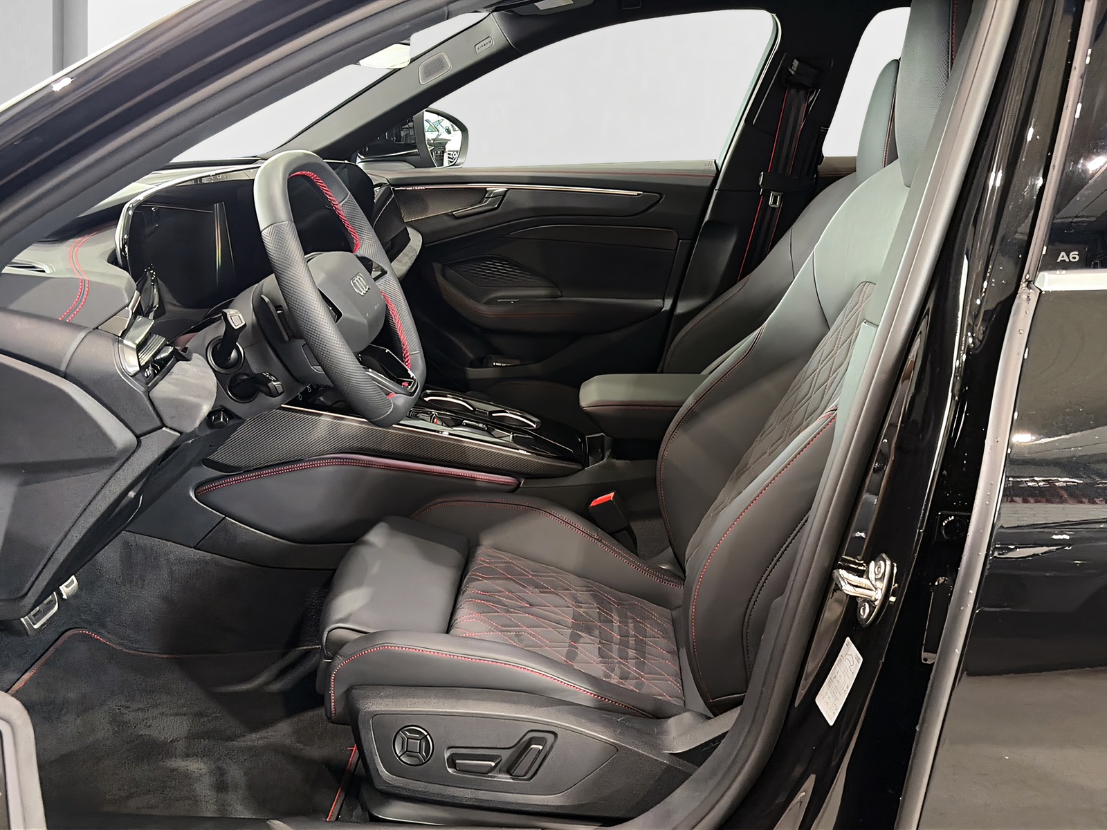 AUDI A6 Limousine TFSI quattro 270 kW**Panodach,S-Sportsitze,,B&O Sound, (5-Jahre Garantie),Np.129'000.-**-image-7