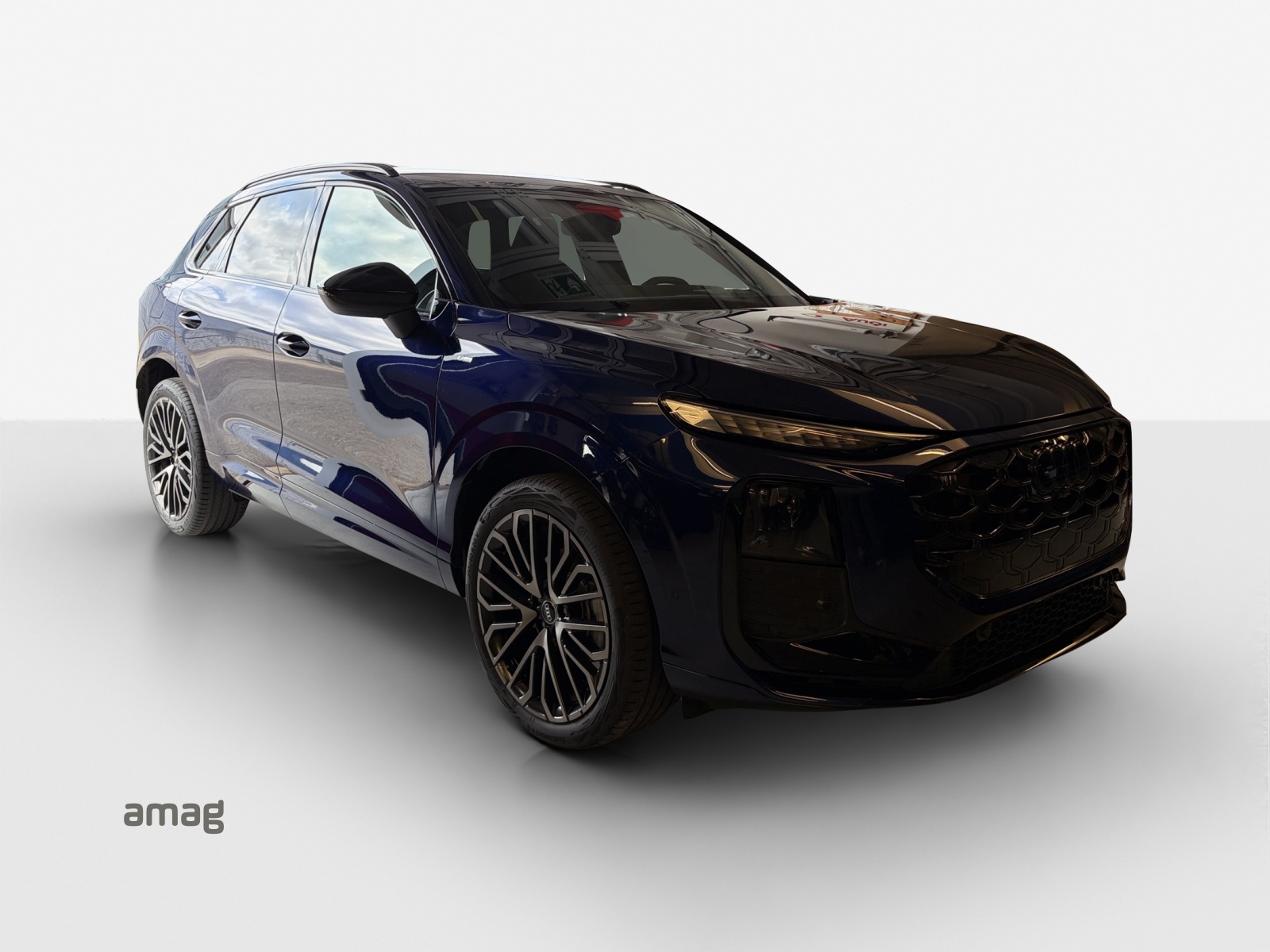 AUDI Q3 SUV 110 kW TFSI S tronic-image-5
