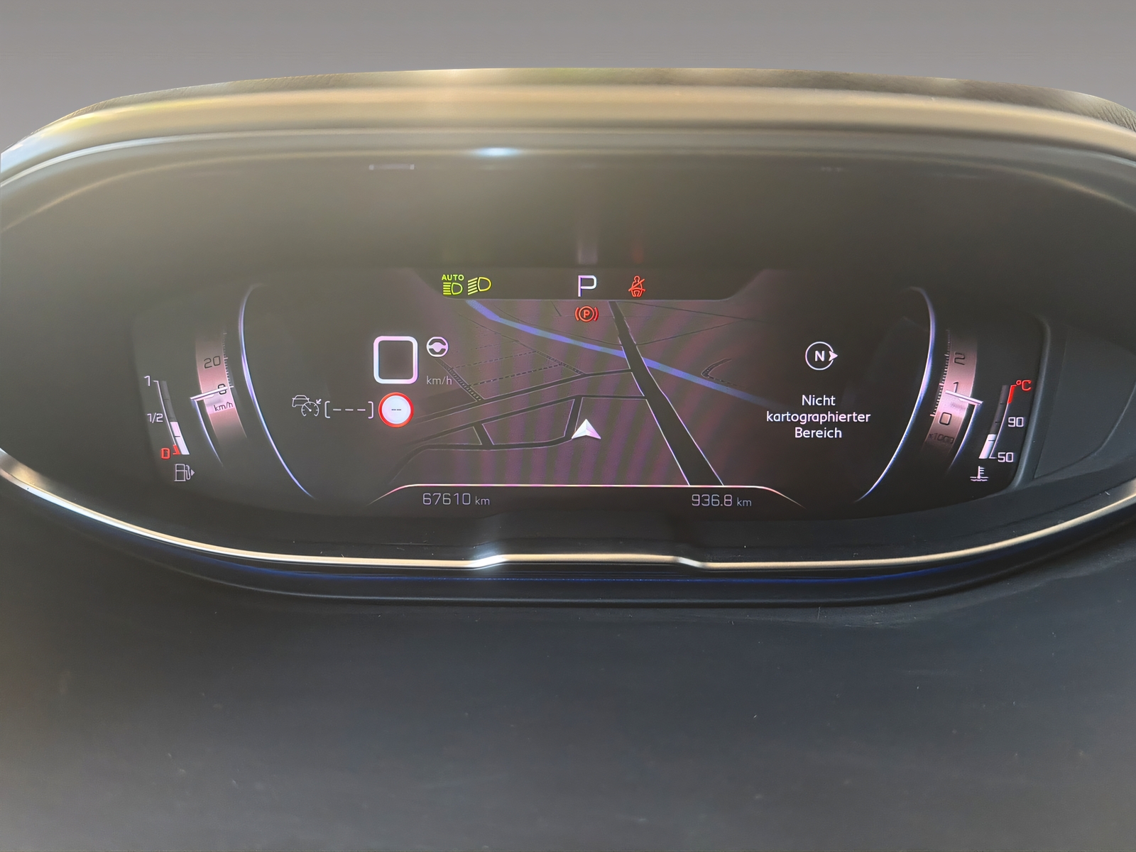 PEUGEOT 3008 1.5 BlueHDi GT Pack-image-10