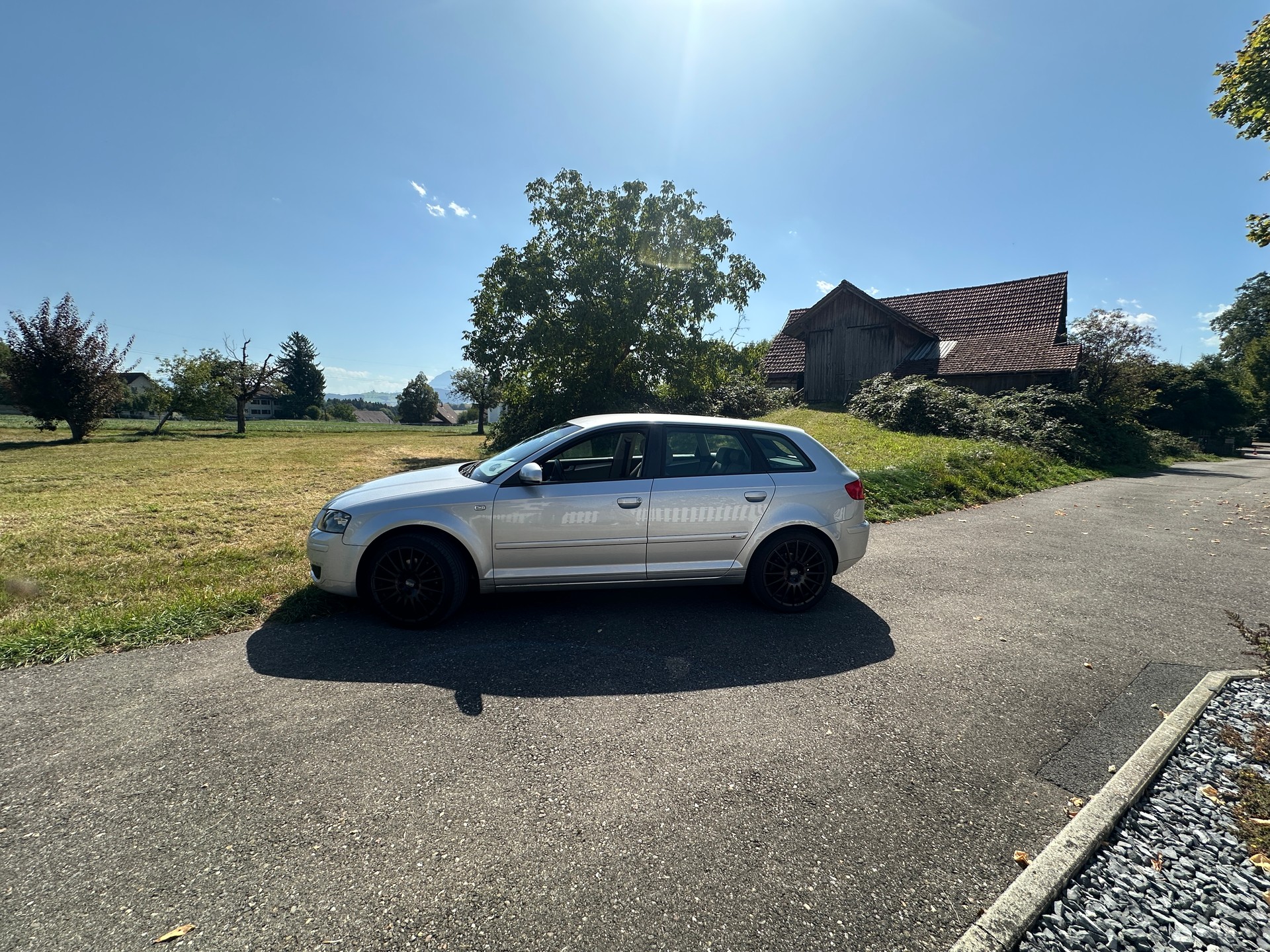 AUDI 2.0 16V FSI Attraction-image-3