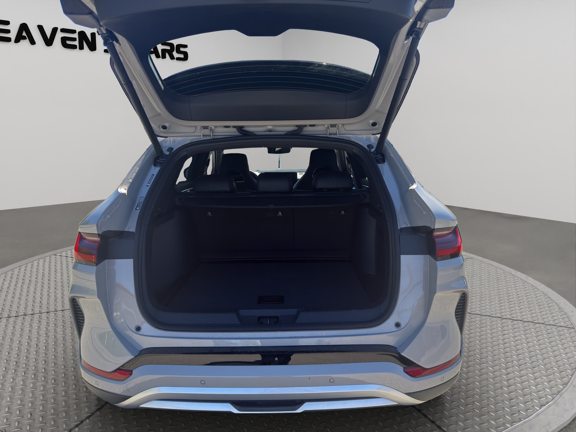 BYD Seal U DM-i Design AWD-image-10