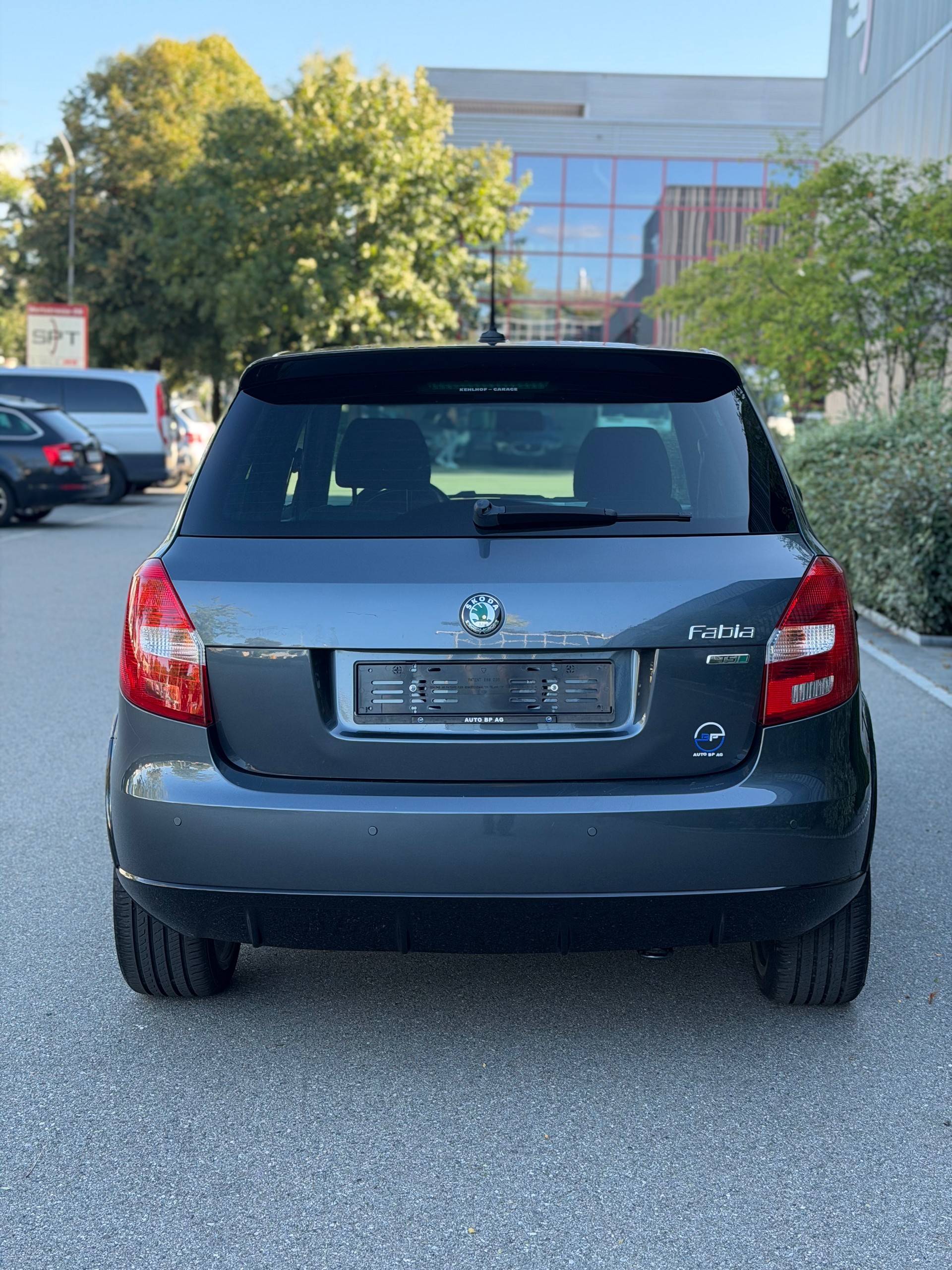 SKODA Fabia 1.2 TSI Monte Carlo-image-4
