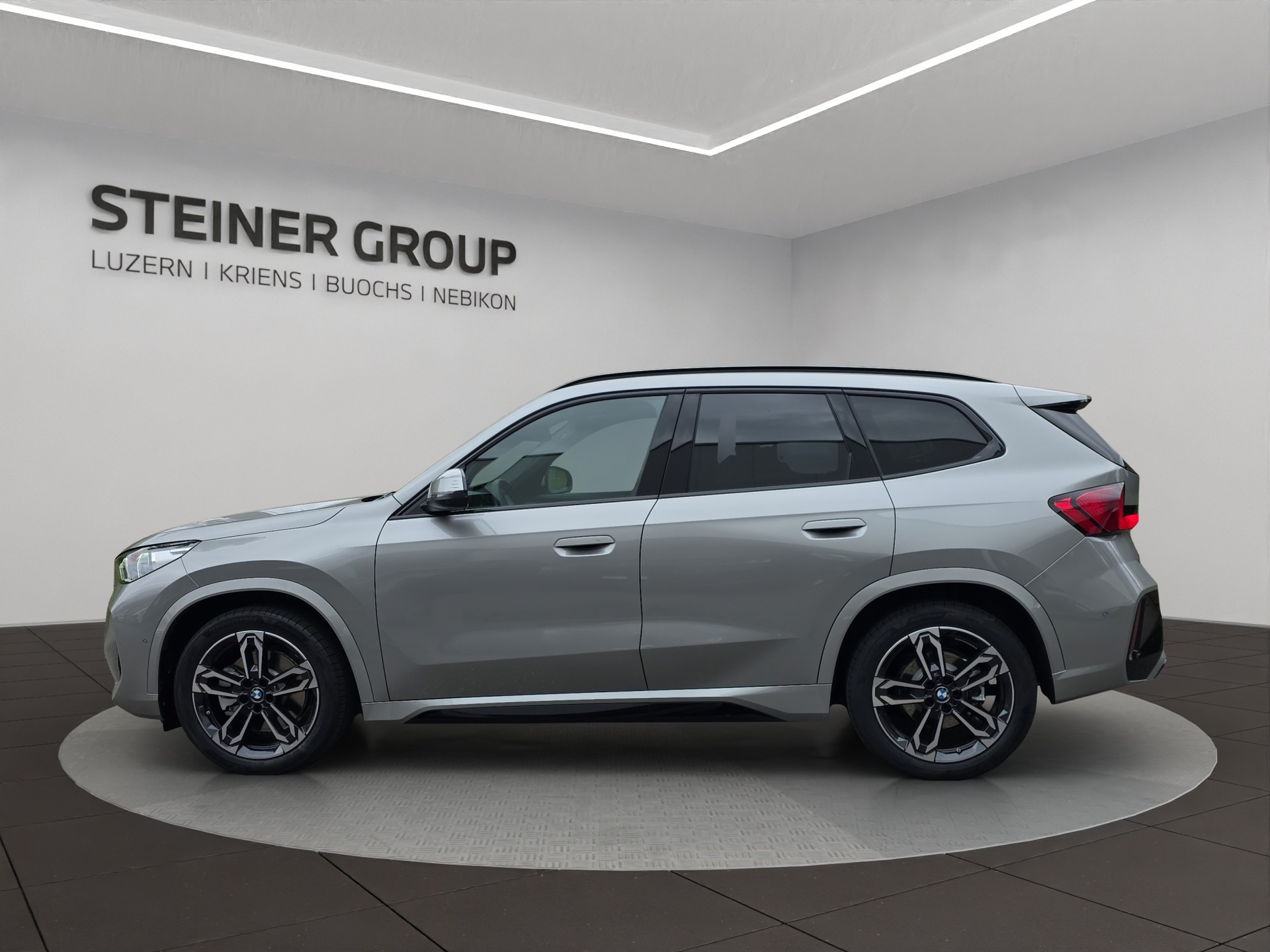 BMW X1 xDrive 23i 48V M Sport-image-5