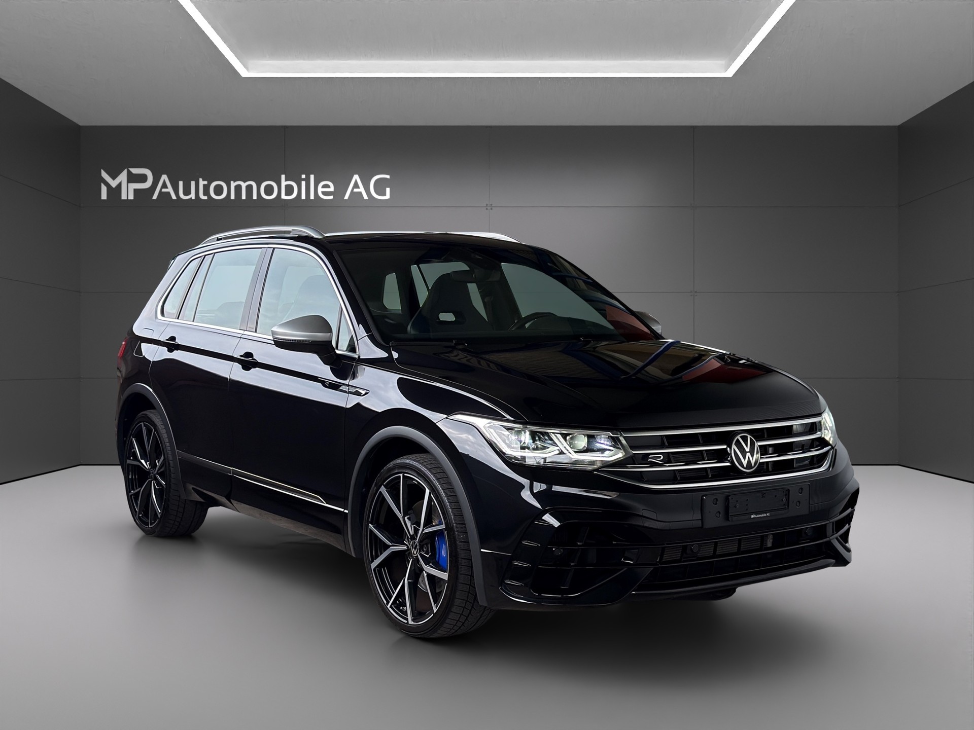 VW Tiguan 2.0TSI R 4Motion DSG-image-1
