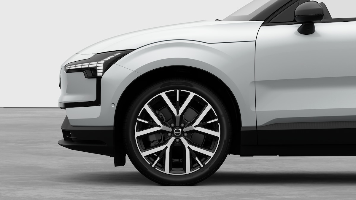 VOLVO EX30 E60 Twin Ultra Performance AWD-image-7