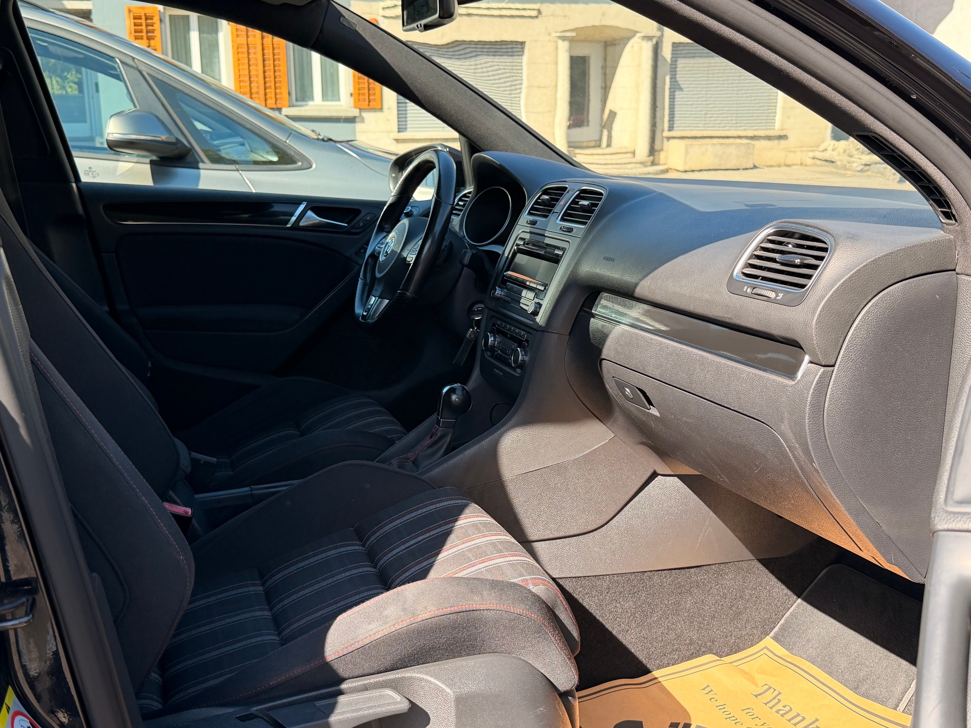 VW Golf 2.0 TSI GTI Team DSG-image-9