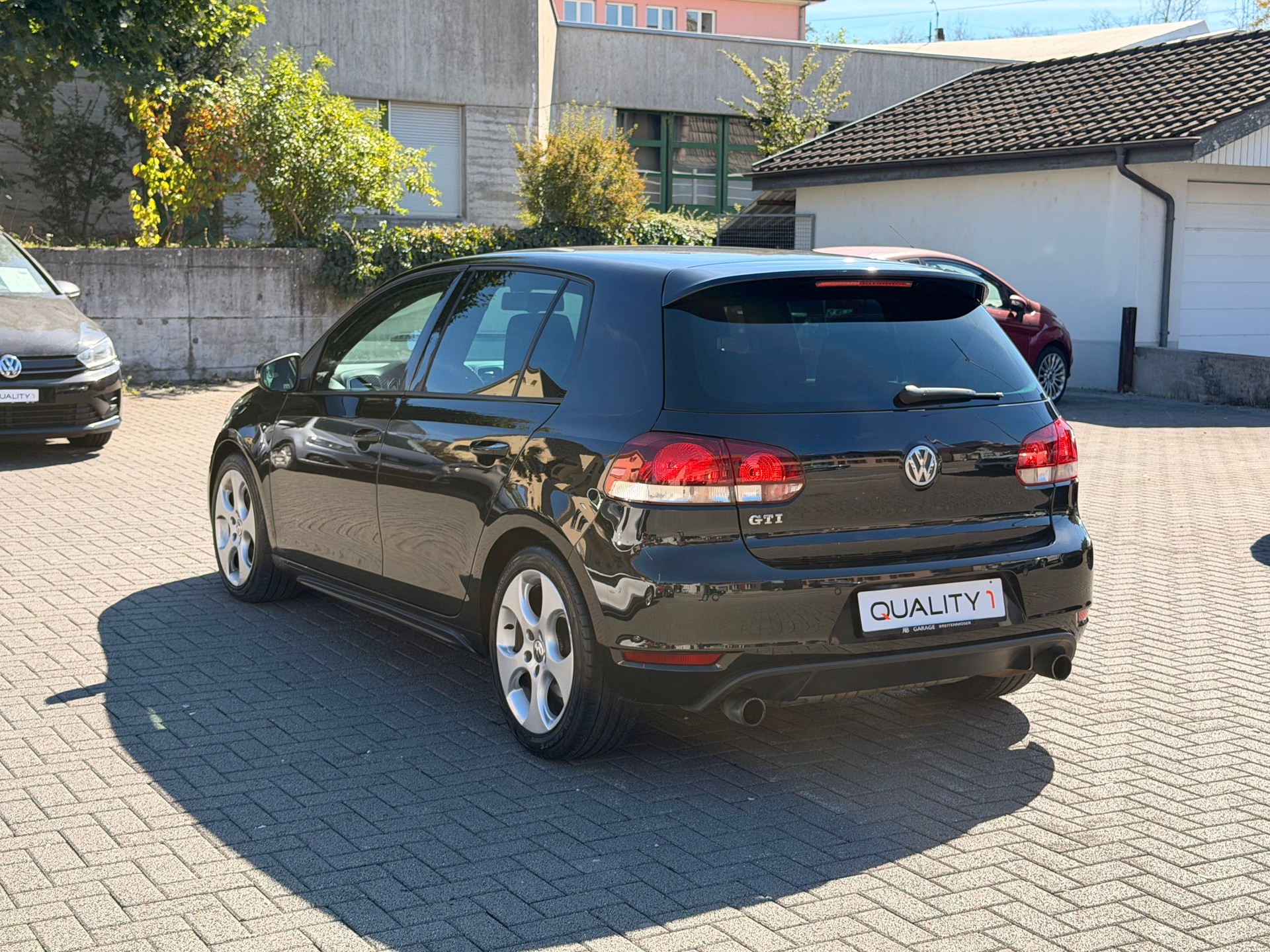 VW Golf 2.0 TSI GTI Team DSG-image-6