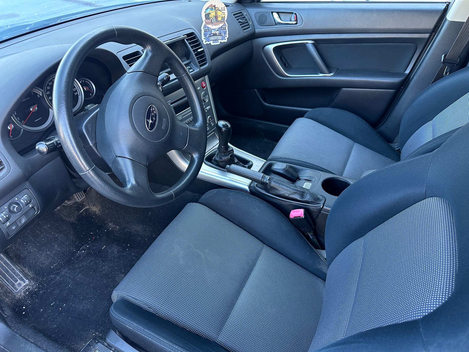 SUBARU Legacy 2.0i AWD-image-3
