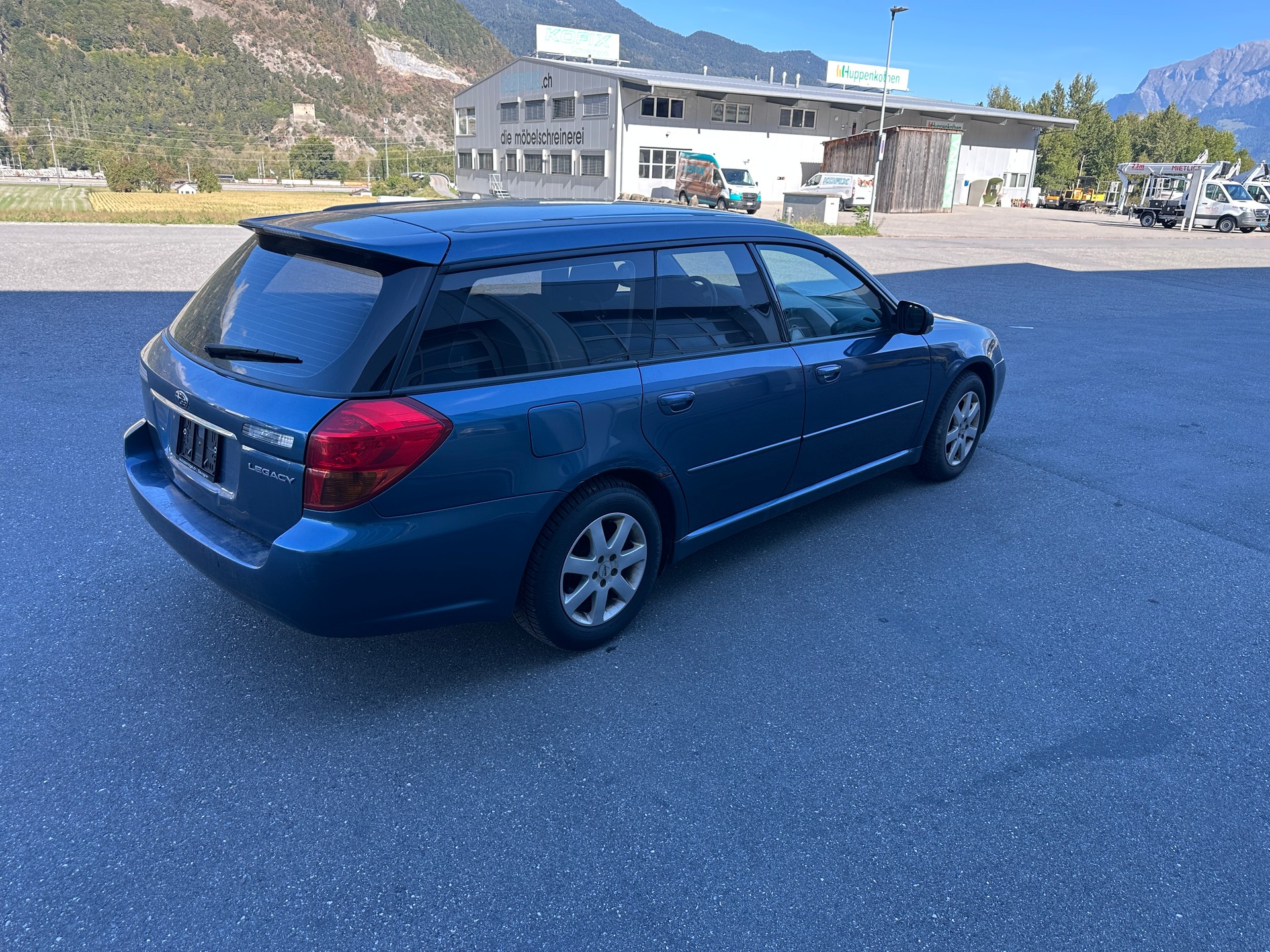 SUBARU Legacy 2.0i AWD-image-7