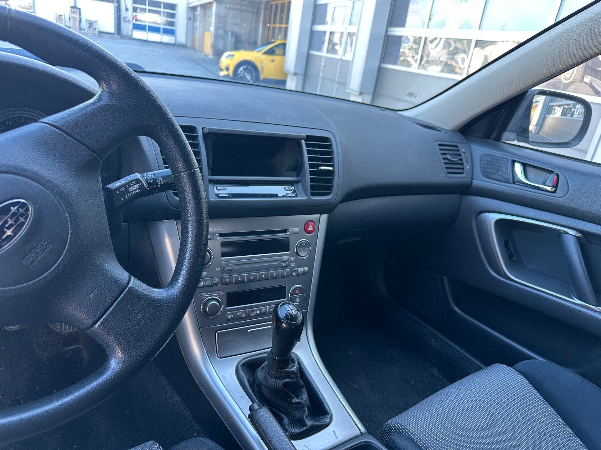 SUBARU Legacy 2.0i AWD-image-4