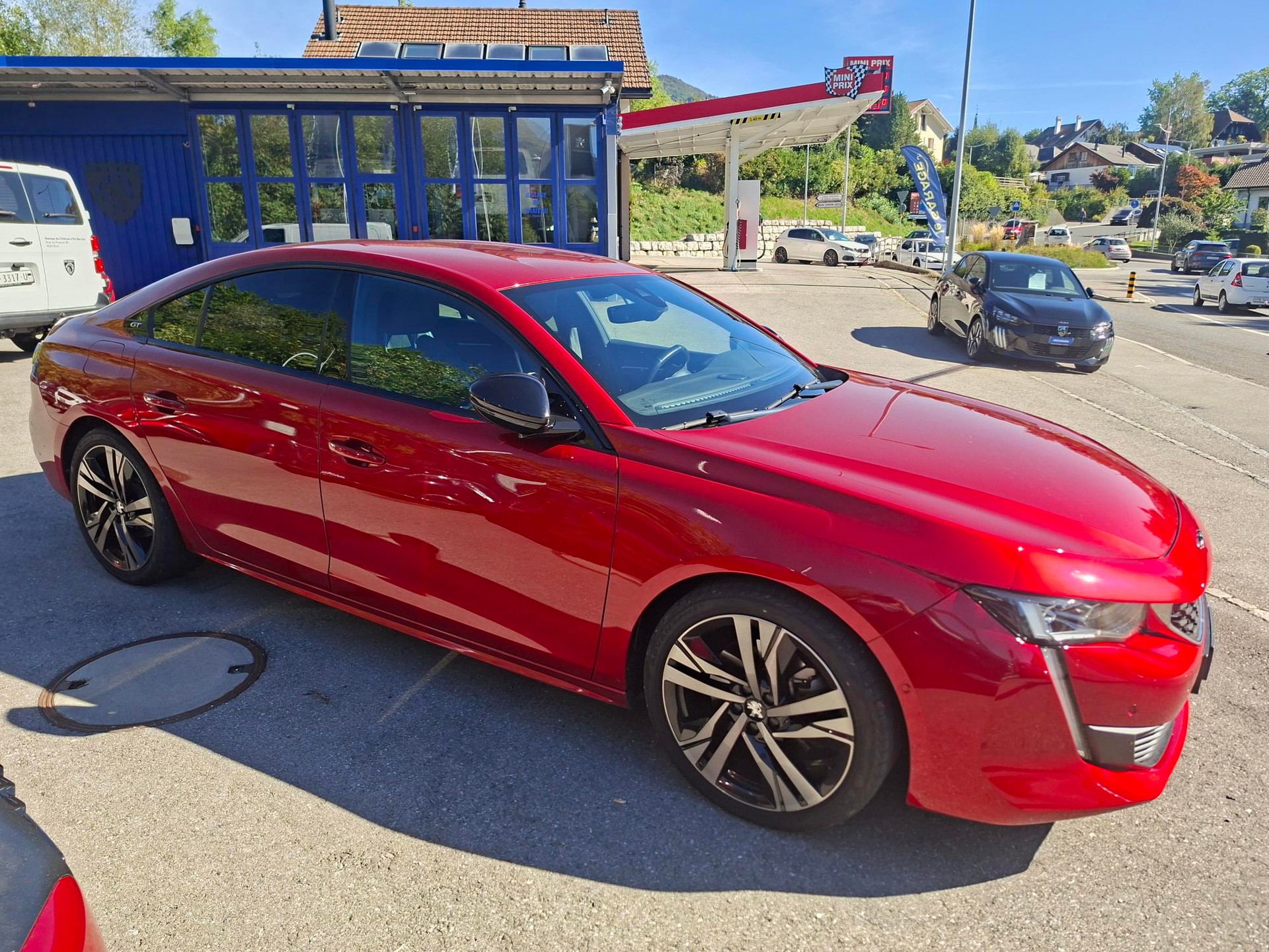PEUGEOT 508 1.6 PureTech GT Pack EAT8-image-4