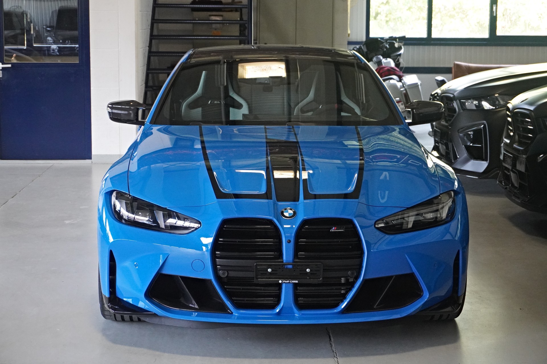 BMW M4 Coupé Competition M xDrive // SONDERLACKIERUNG VOODOO BLAU // WERKSGARANTIE // M CARBON SCHALENSITZE //-image-1