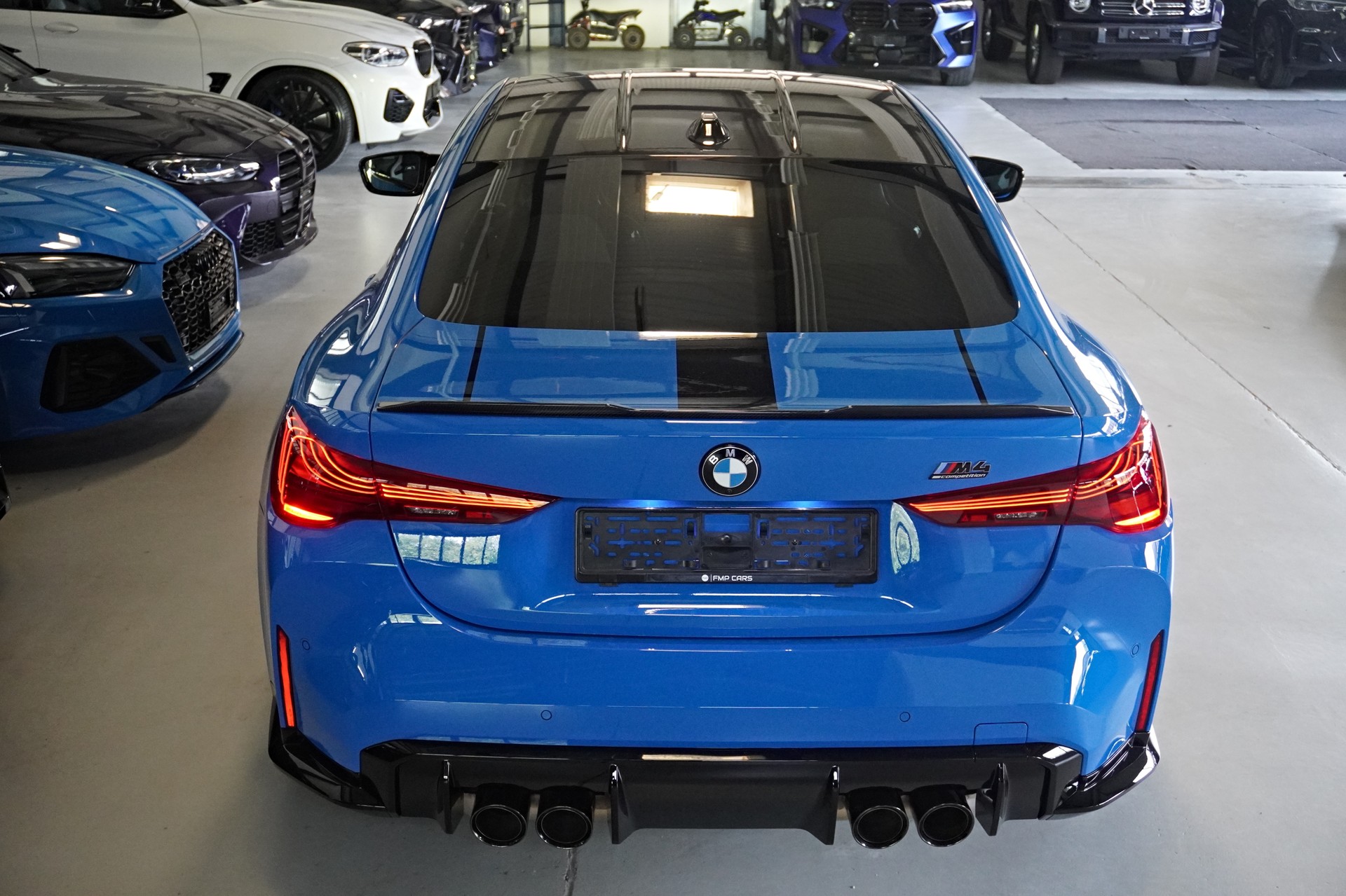 BMW M4 Coupé Competition M xDrive // SONDERLACKIERUNG VOODOO BLAU // WERKSGARANTIE // M CARBON SCHALENSITZE //-image-6