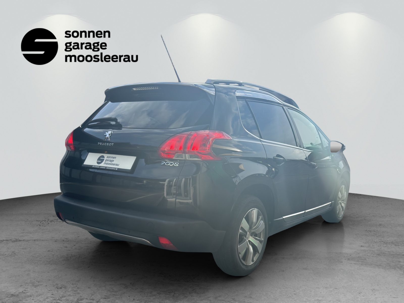 PEUGEOT 2008 1.2 VTI Style-image-3
