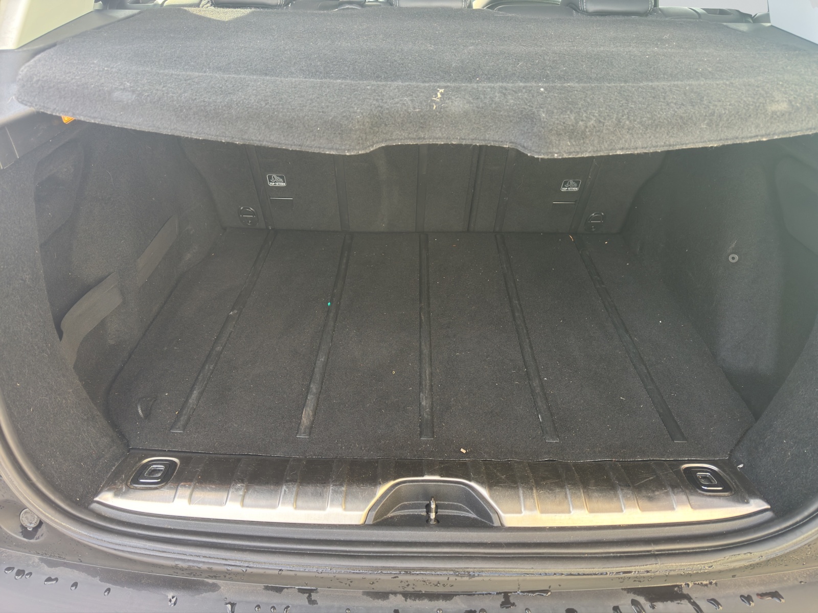 PEUGEOT 2008 1.2 VTI Style-image-10