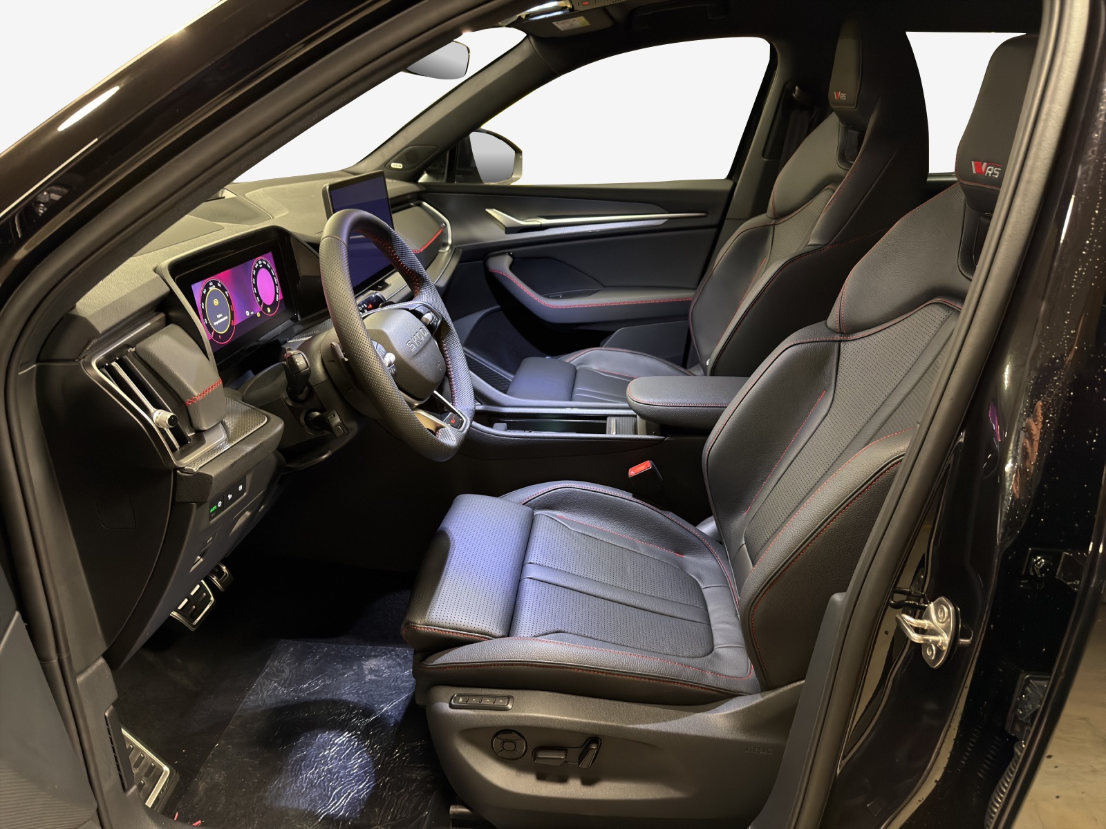 SKODA Kodiaq 2.0 TSI RS 4x4-image-7