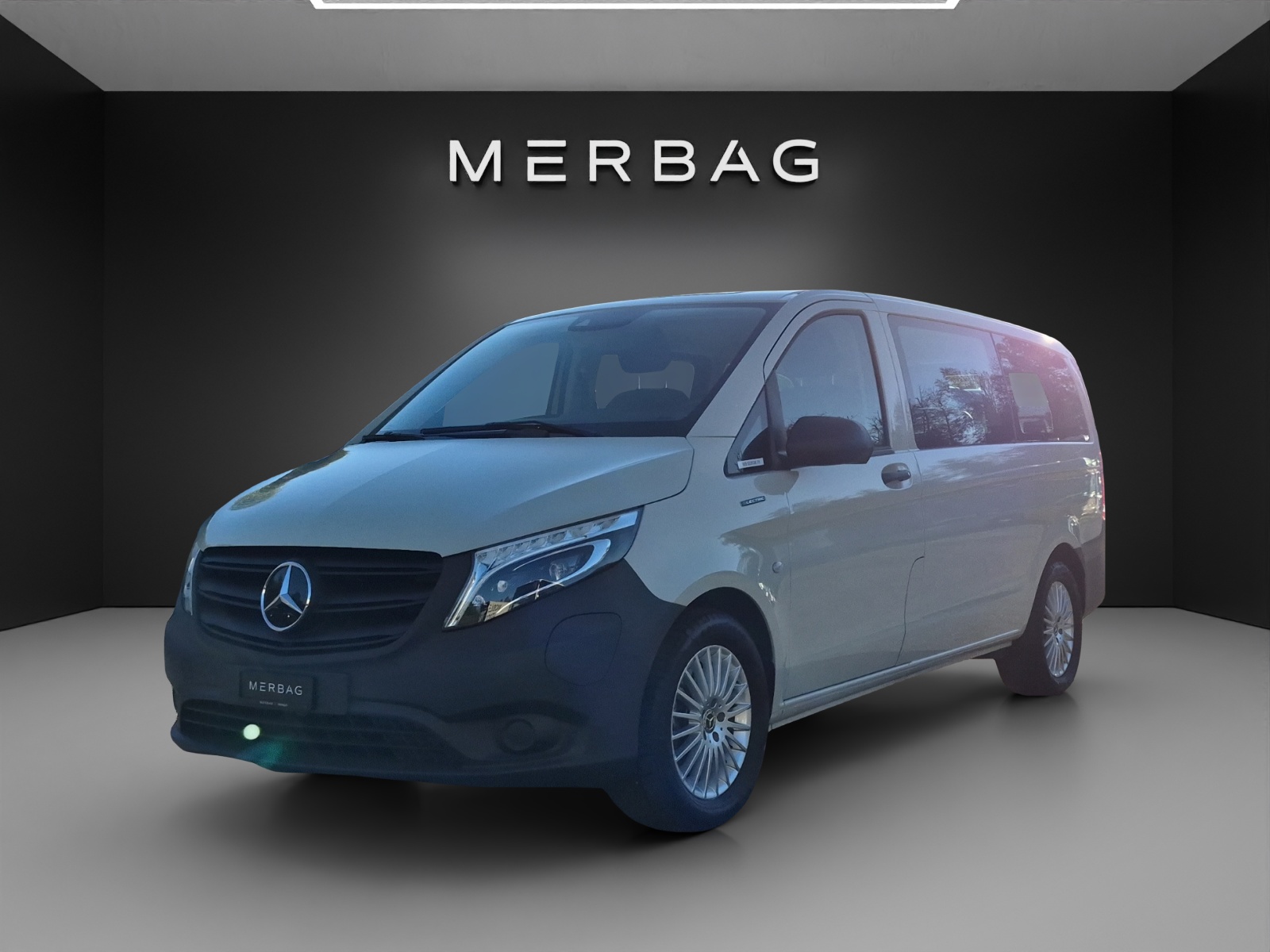 MERCEDES-BENZ eVito 129 Lang Tourer Pro