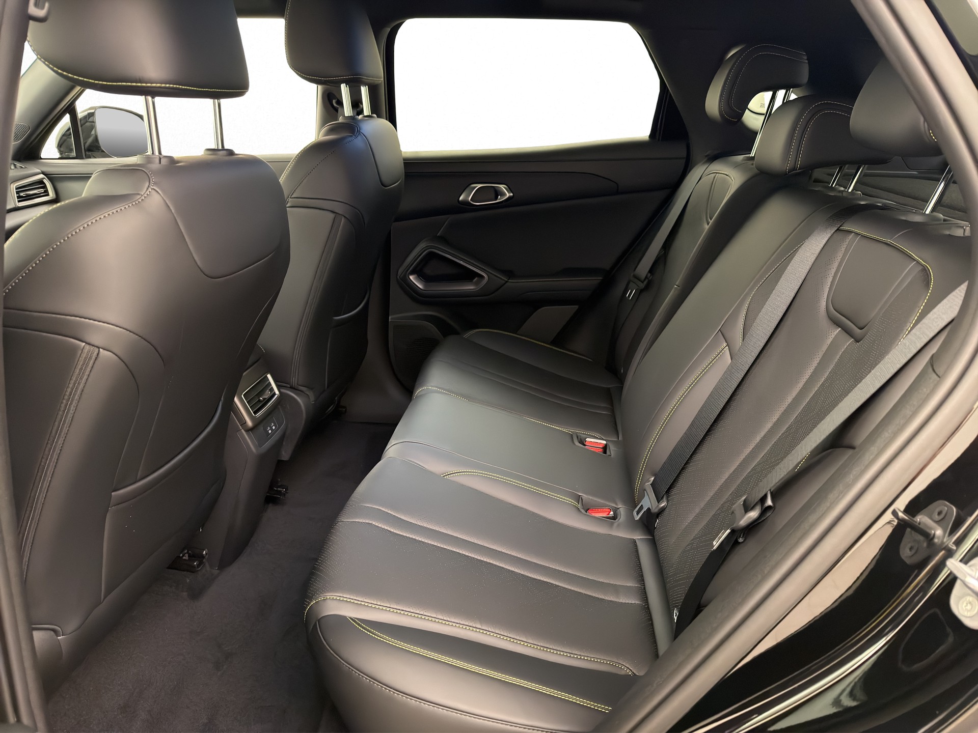 BYD Atto 2 DM-i Boost-image-11
