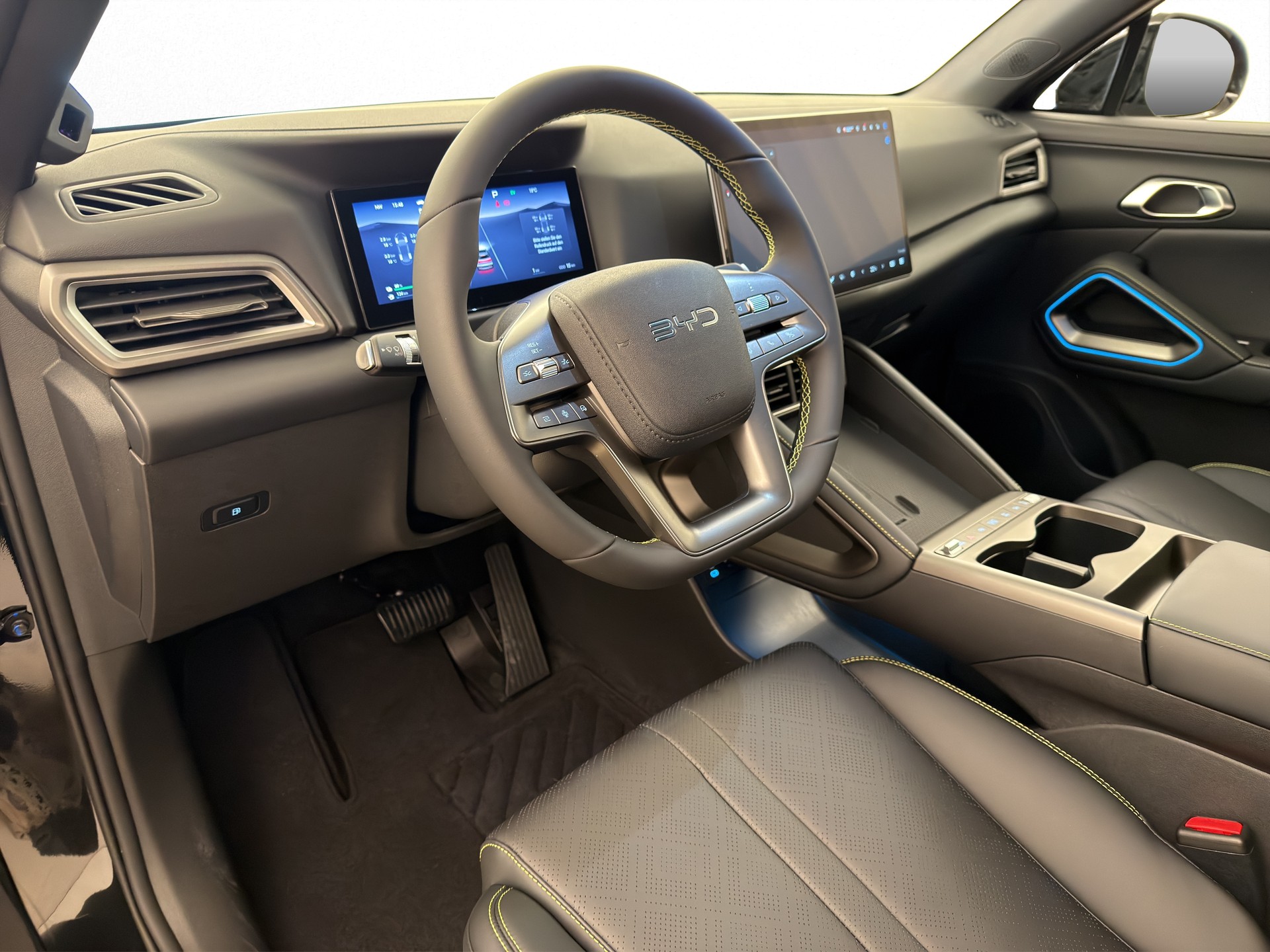 BYD Atto 2 DM-i Boost-image-13