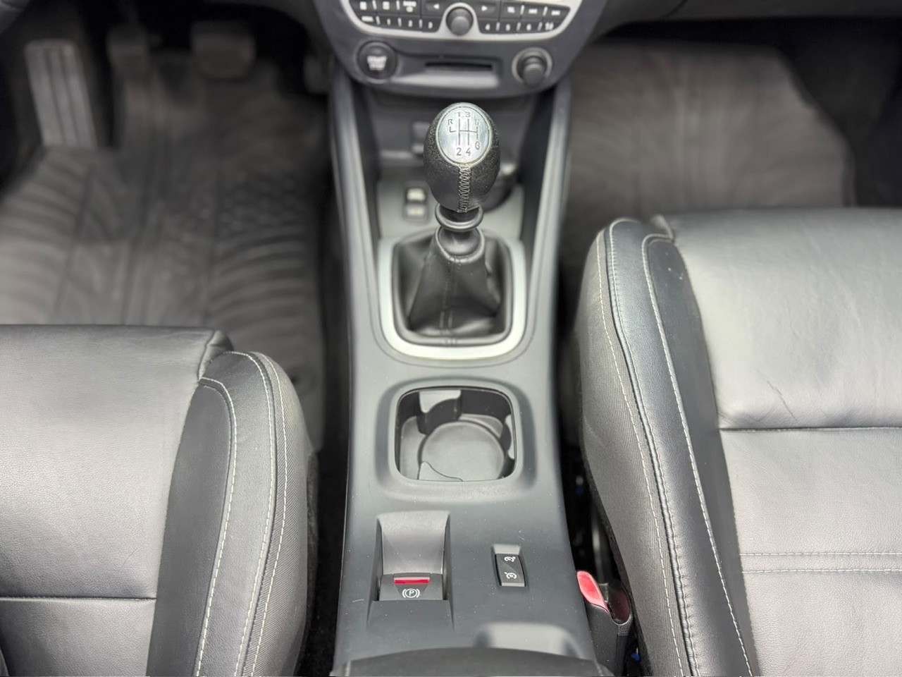 RENAULT Mégane CC 1.4 16V Turbo Dynamique | Hardtop Cabrio | Lederinterieur | CH-Auto aus 1. Hand-image-24