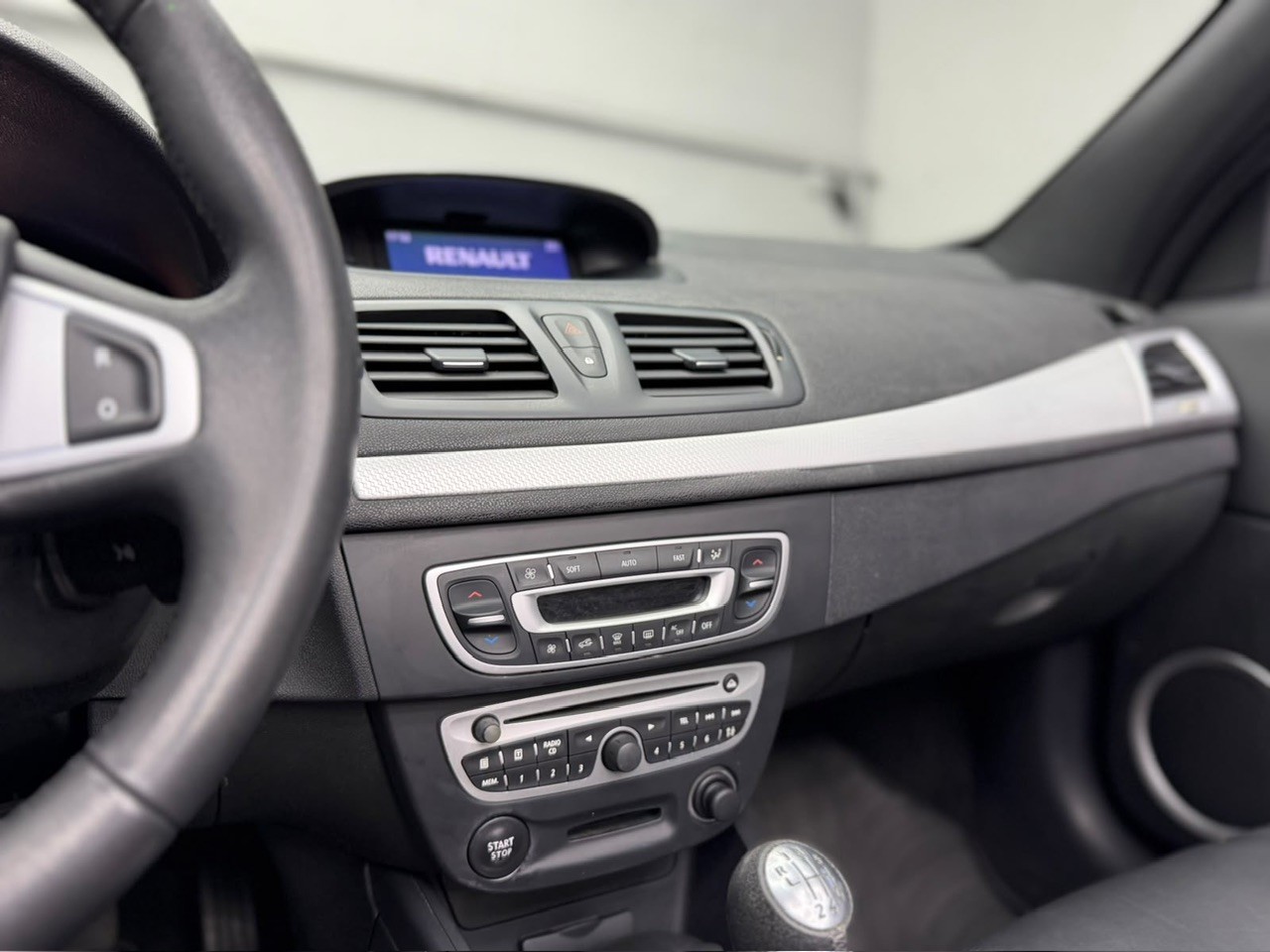 RENAULT Mégane CC 1.4 16V Turbo Dynamique | Hardtop Cabrio | Lederinterieur | CH-Auto aus 1. Hand-image-23