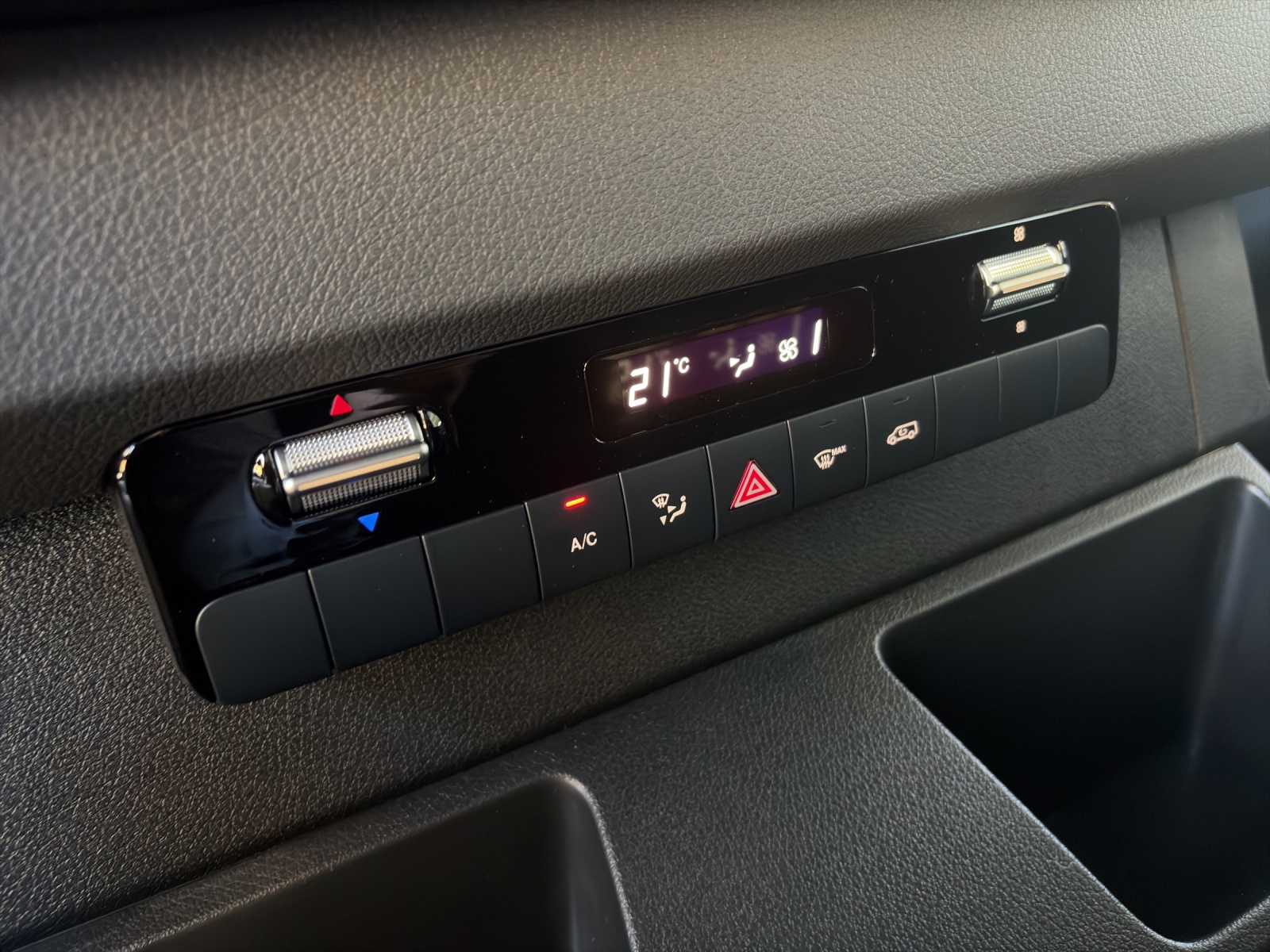 MERCEDES-BENZ Sprinter 317 CDI CH Lang Pro 9G-TRONIC-image-10