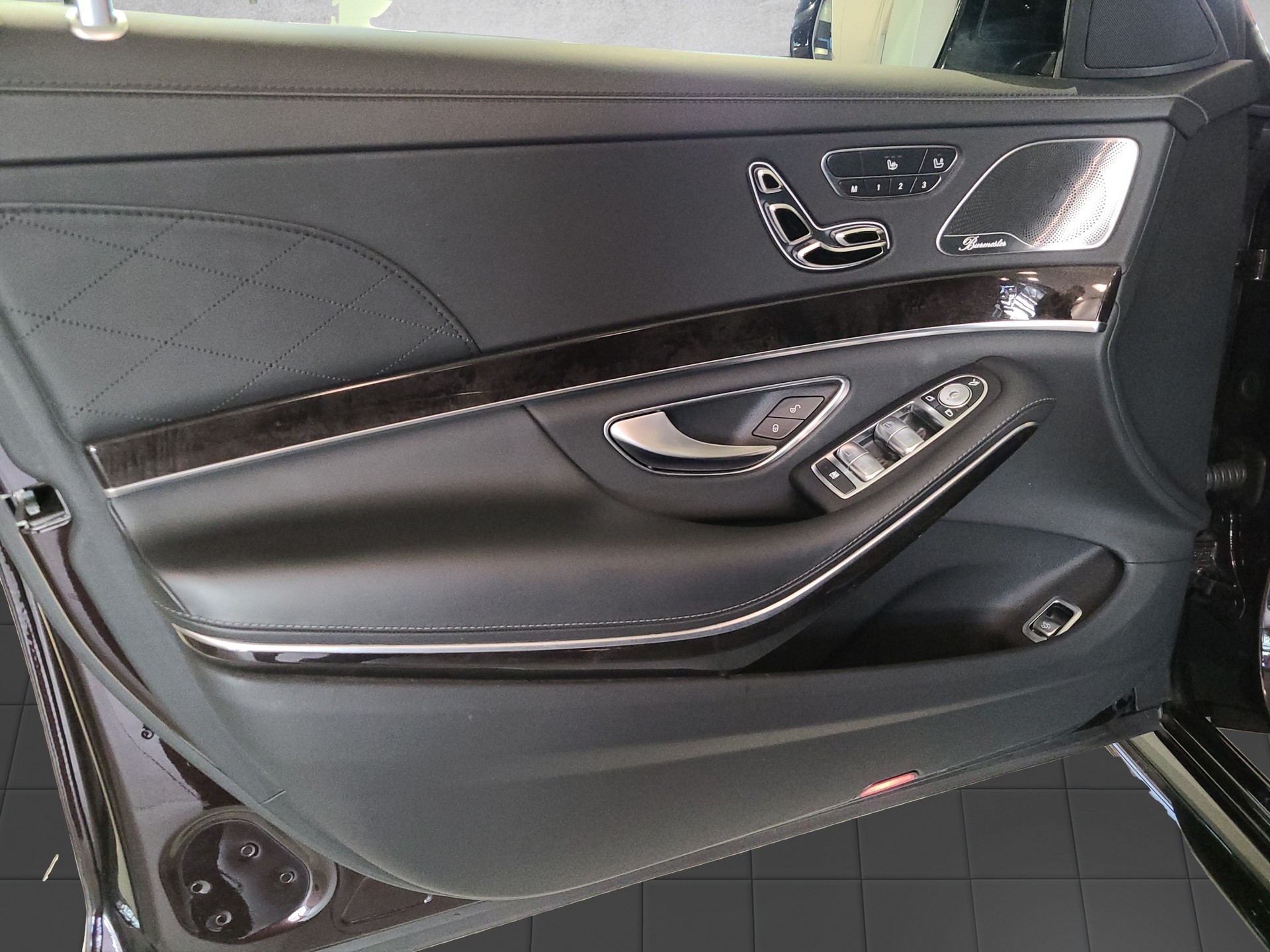 MERCEDES-BENZ S 560 V8 AMG Line 4matic-image-7