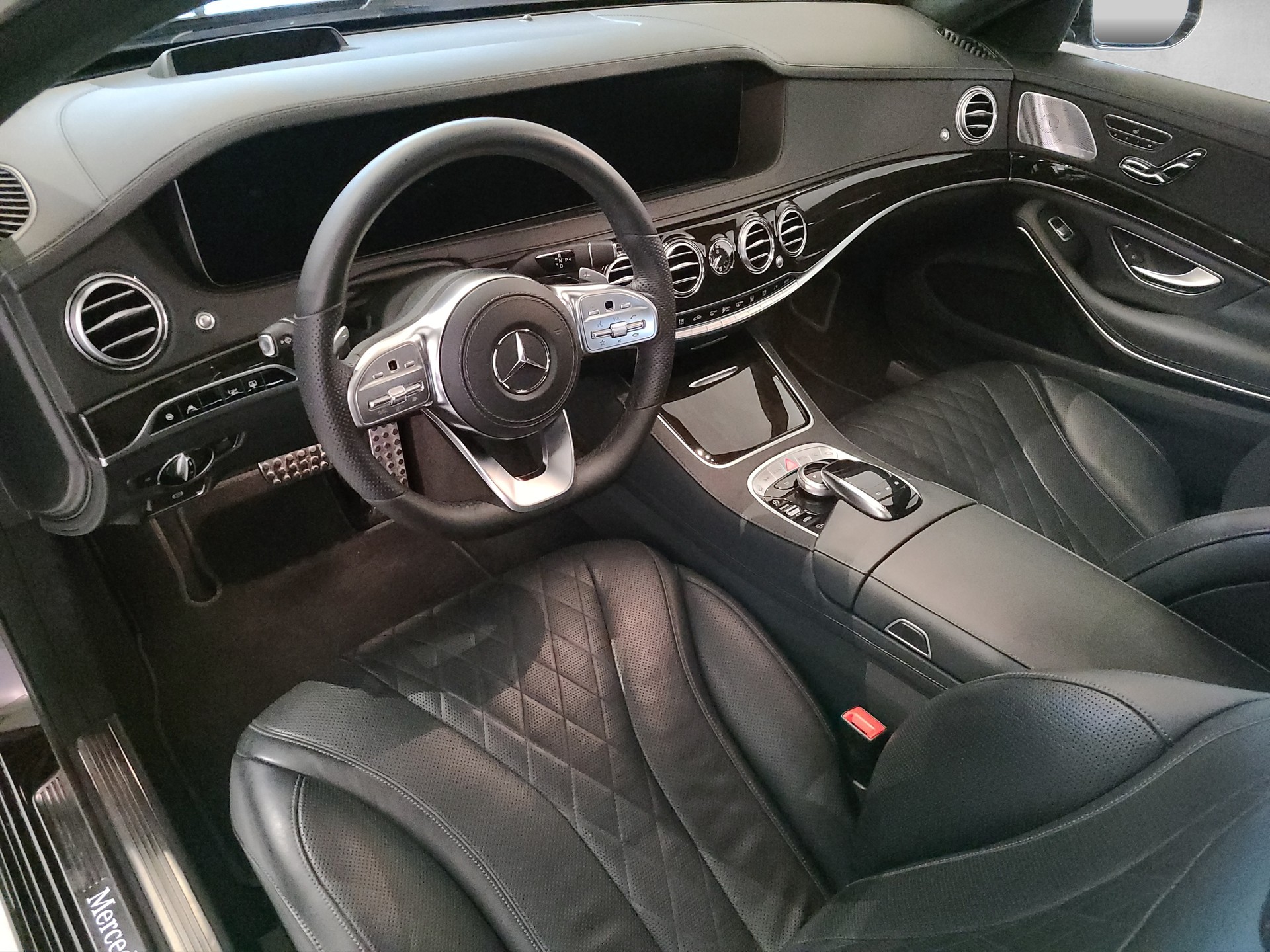 MERCEDES-BENZ S 560 V8 AMG Line 4matic-image-9