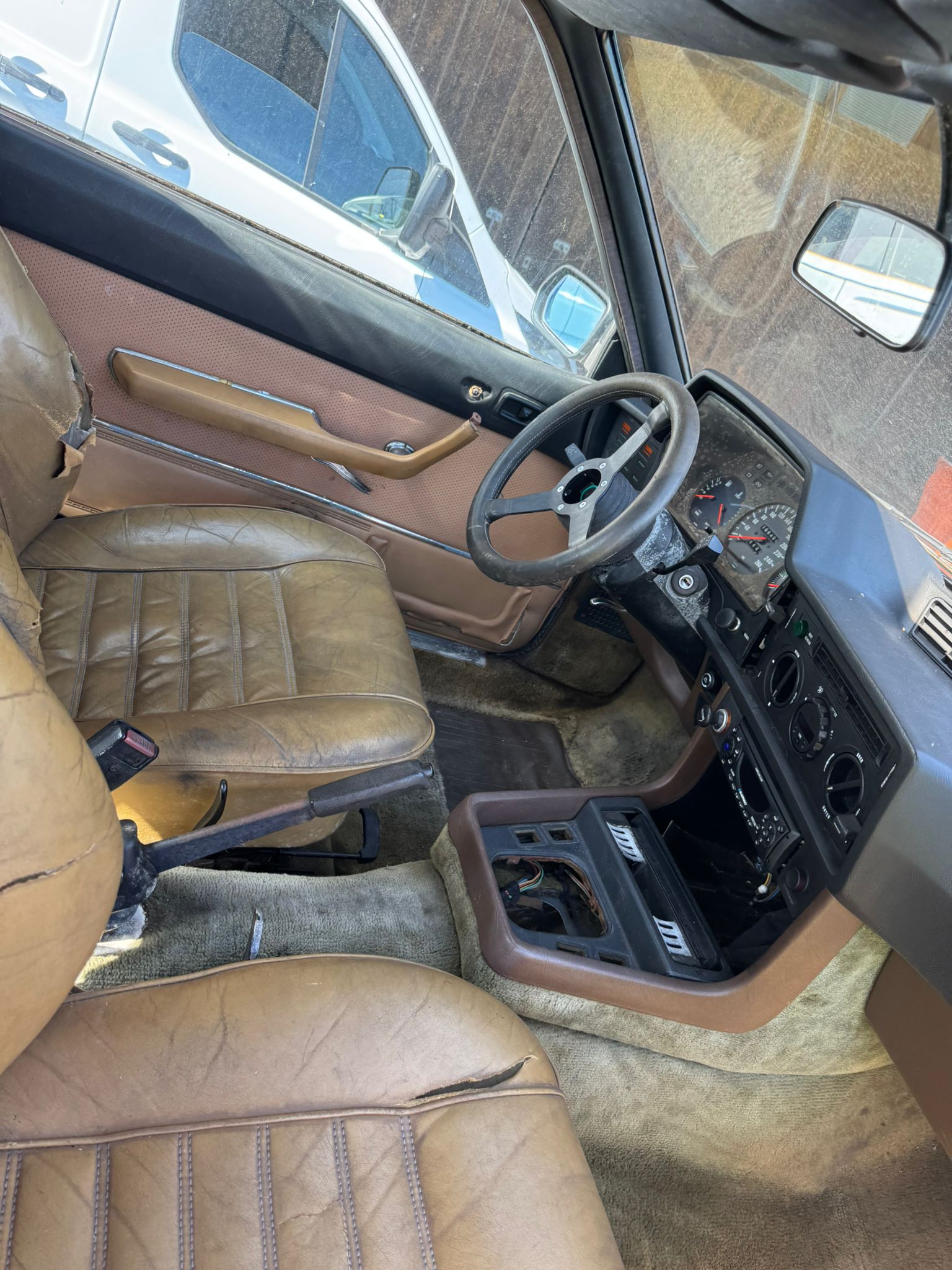 BMW BMW 635i CSI Manuelle-image-11