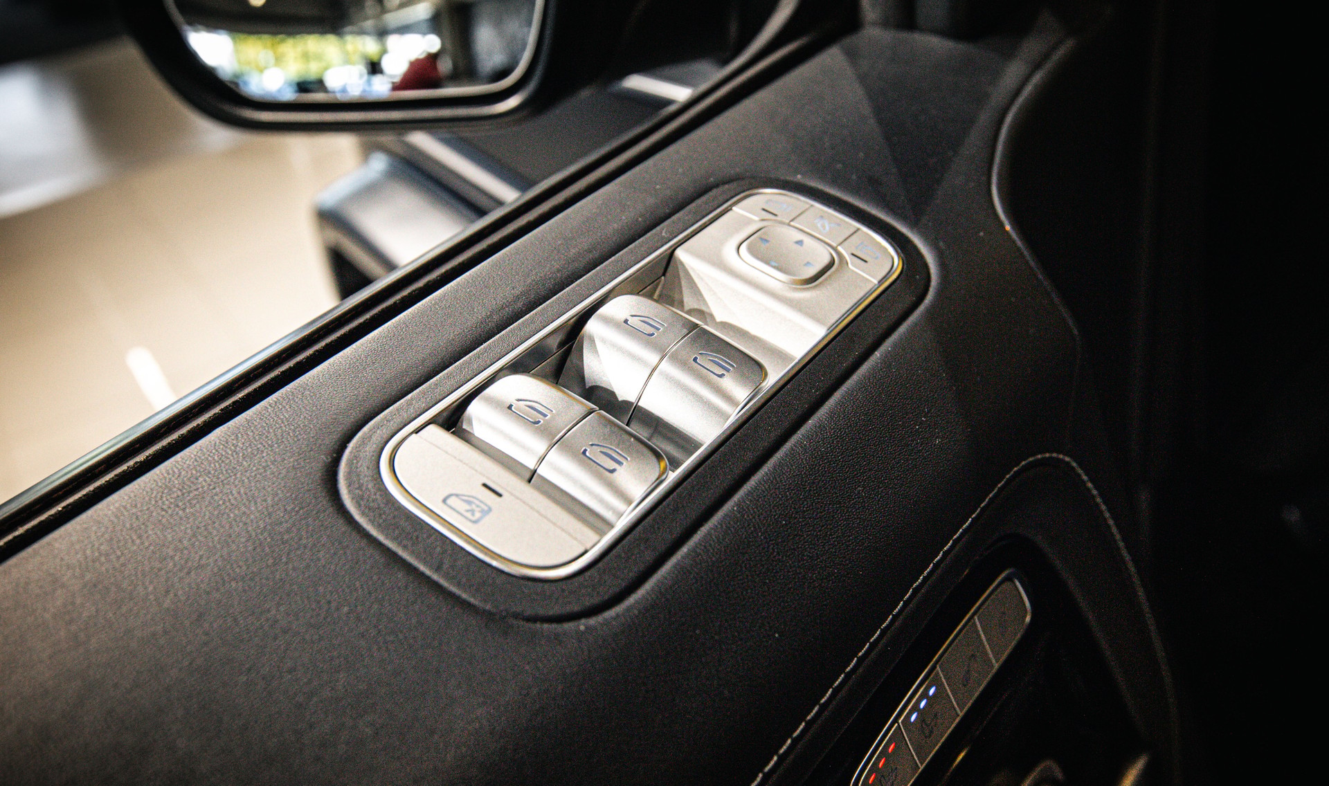 MERCEDES-BENZ G 500 9G-Tronic-image-24