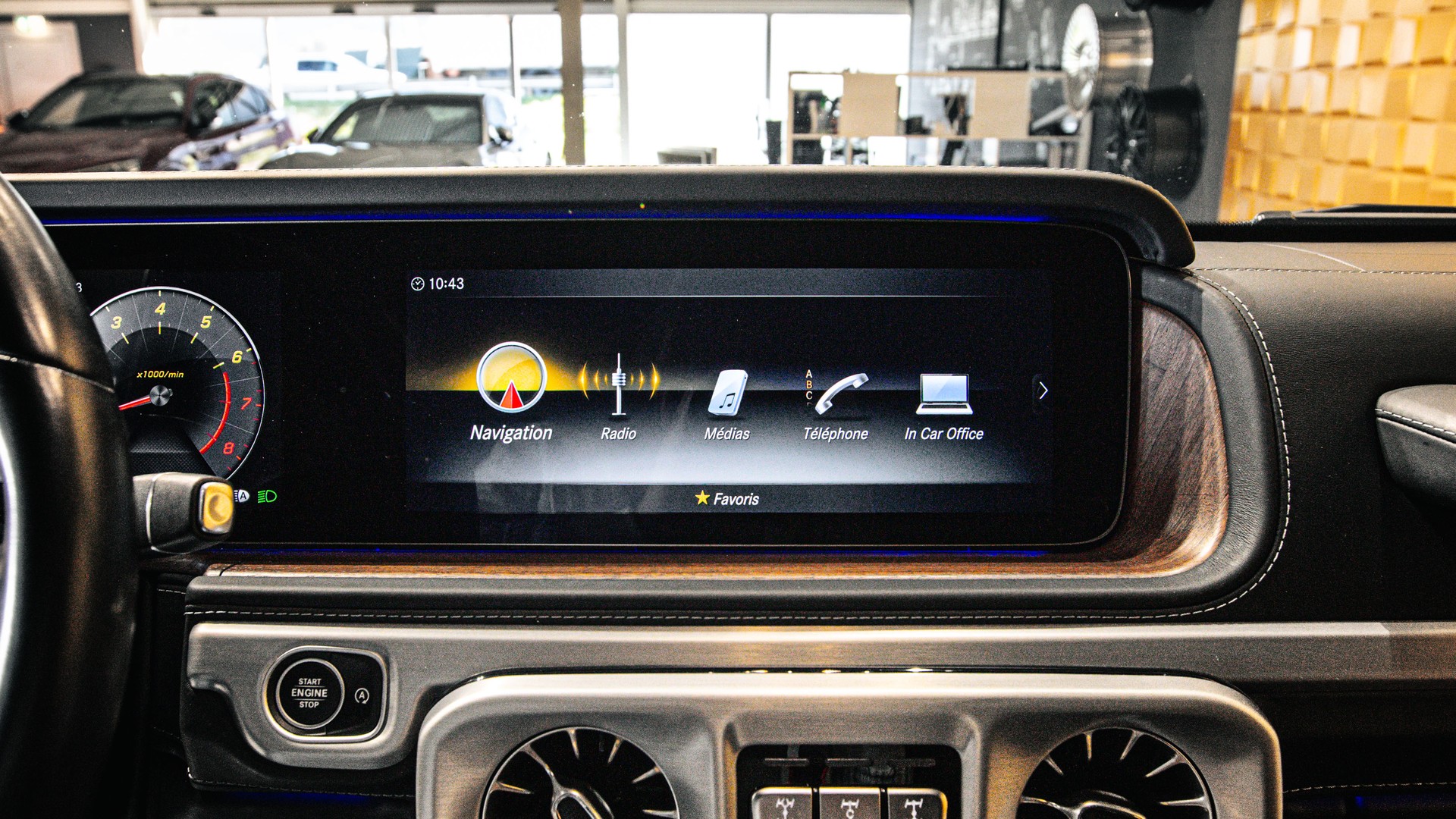 MERCEDES-BENZ G 500 9G-Tronic-image-22