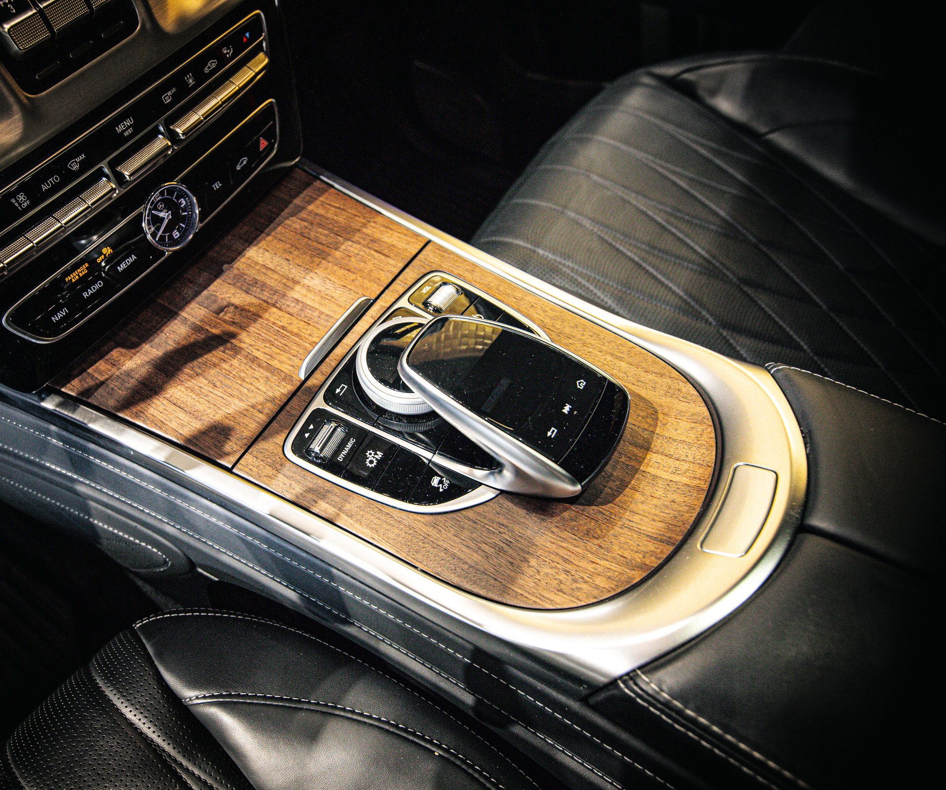 MERCEDES-BENZ G 500 9G-Tronic-image-18