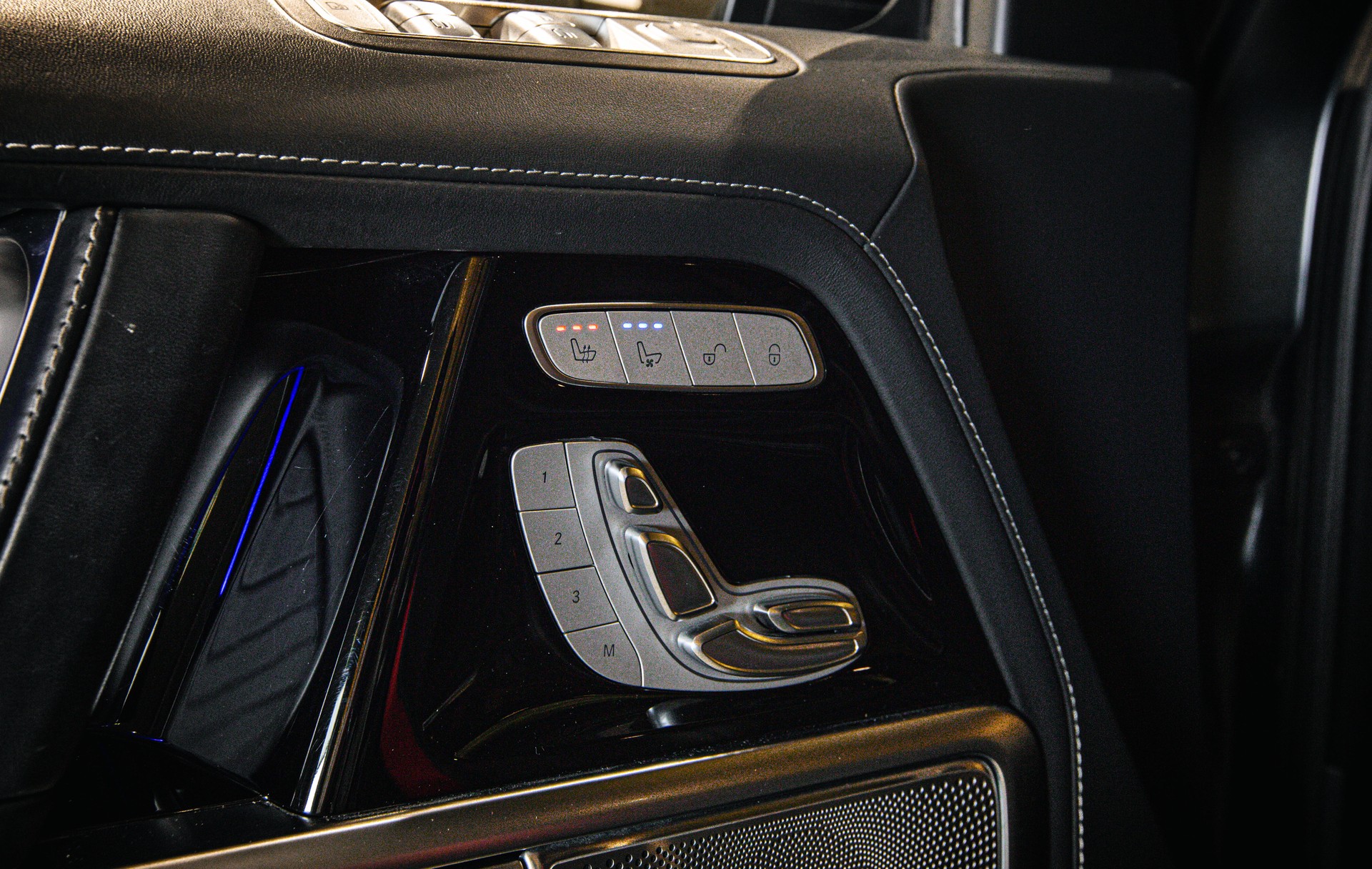 MERCEDES-BENZ G 500 9G-Tronic-image-23