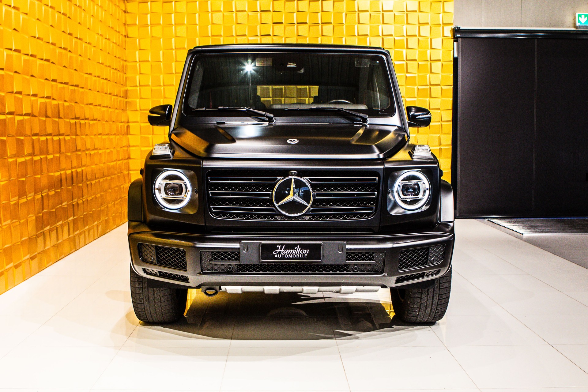 MERCEDES-BENZ G 500 9G-Tronic-showroom-element-2