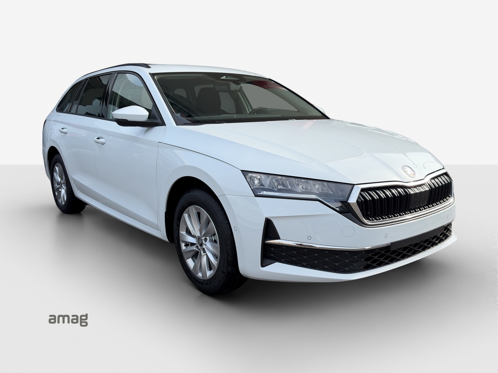 SKODA Octavia Combi 2.0 TDI DSG Selection-image-5