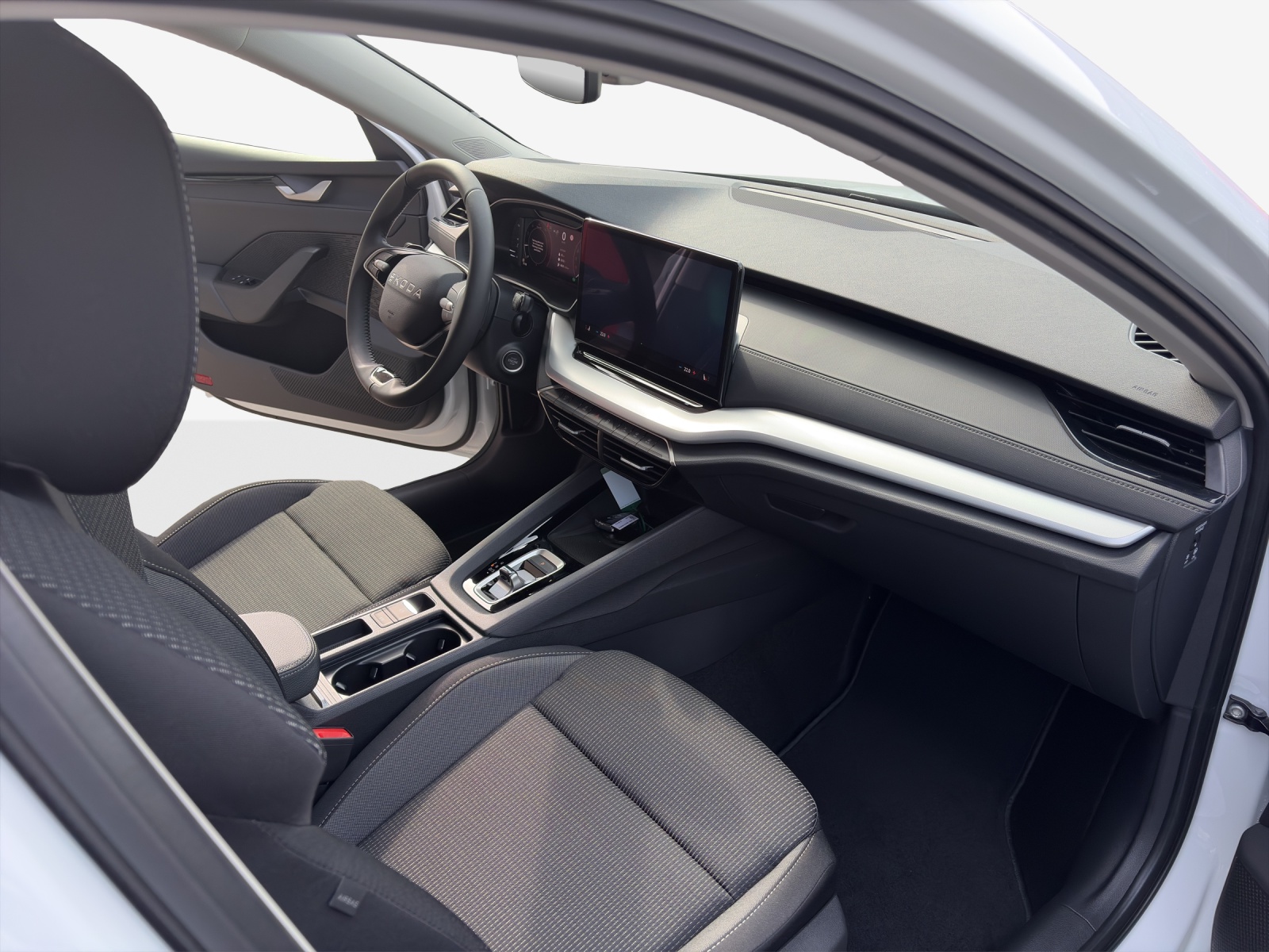 SKODA Octavia Combi 2.0 TDI DSG Selection-image-13