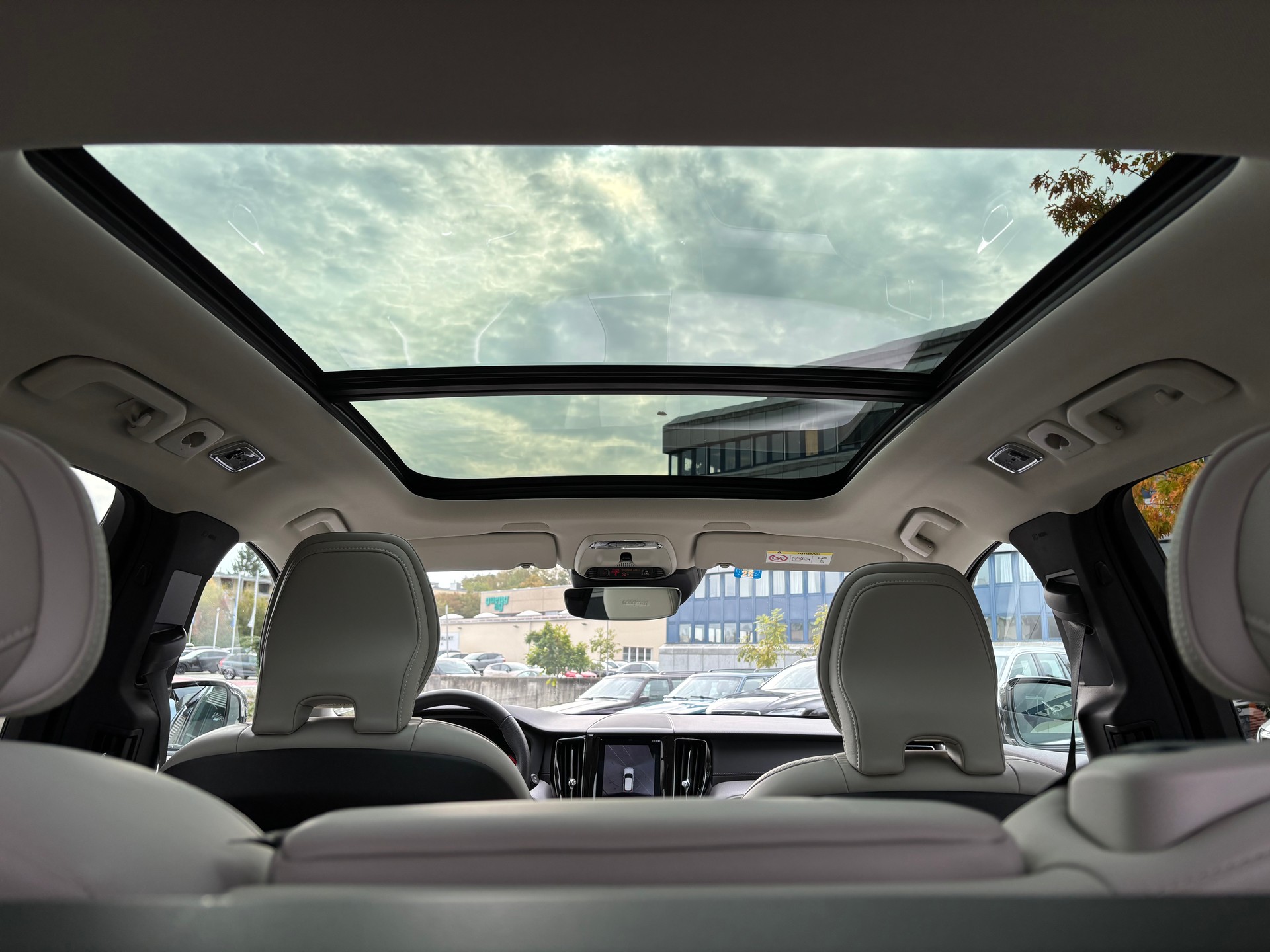 VOLVO XC60 2.0 T5 Inscription AWD-image-10