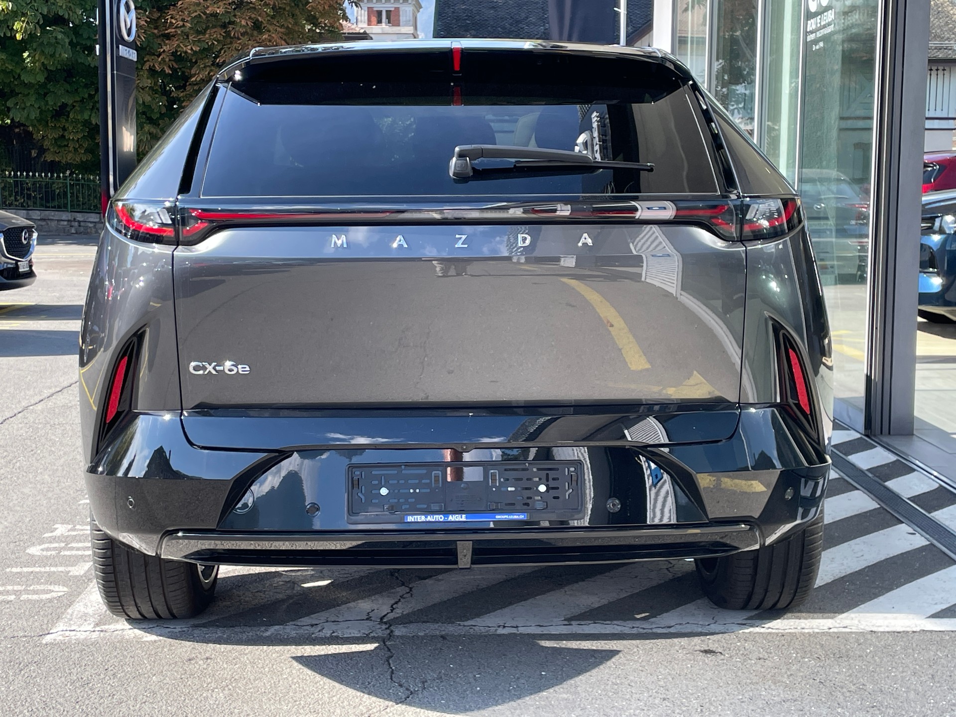 MAZDA CX-6e 68,8 kWh Takumi-image-4