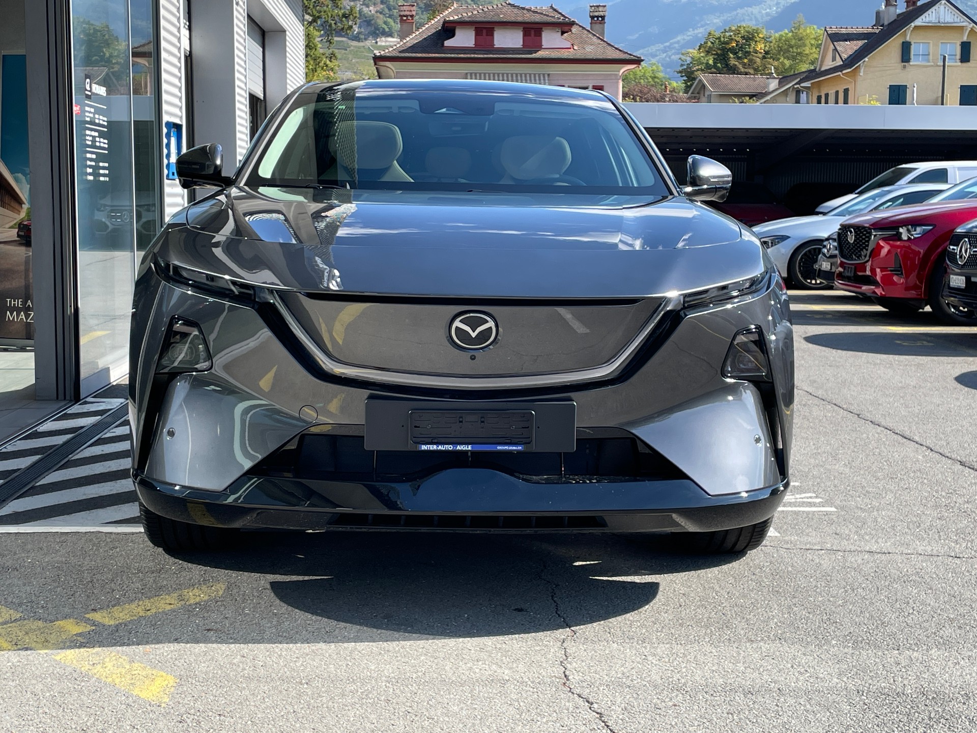 MAZDA CX-6e 68,8 kWh Takumi-showroom-element-1