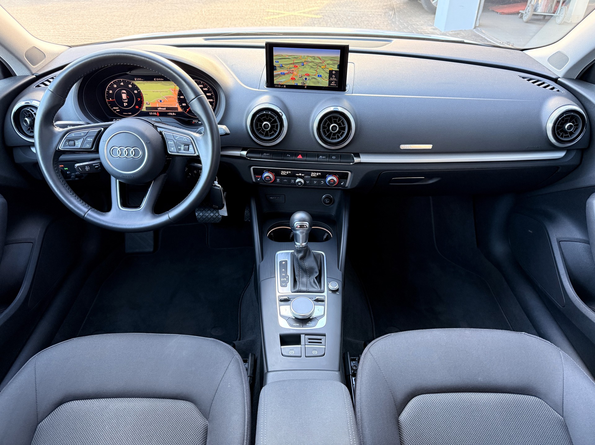 AUDI A3 Sportback 35 TFSI S-tronic-image-11