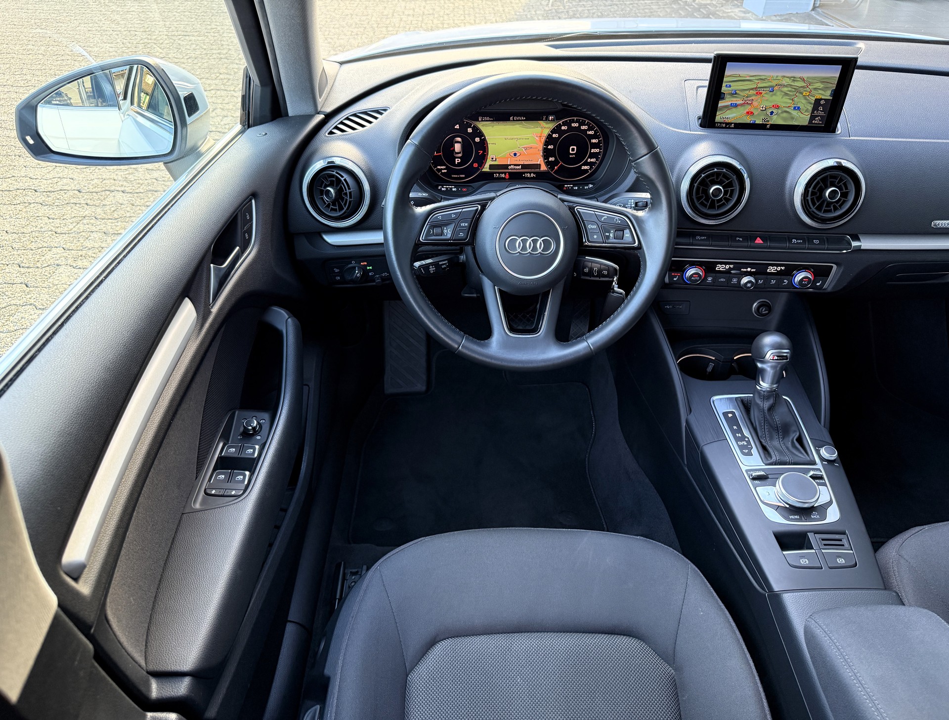 AUDI A3 Sportback 35 TFSI S-tronic-image-12