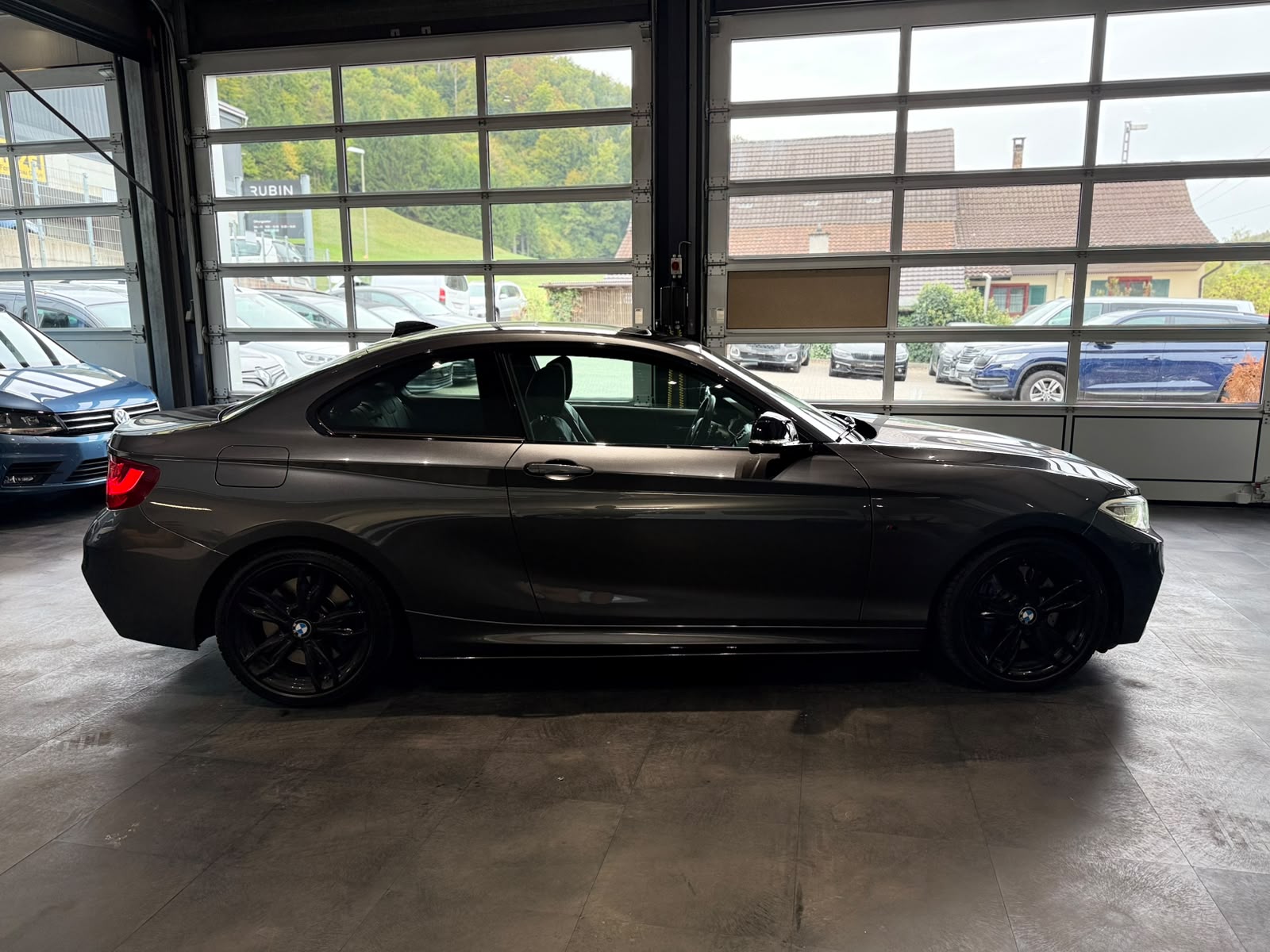 BMW M240i xDrive Steptronic-image-5
