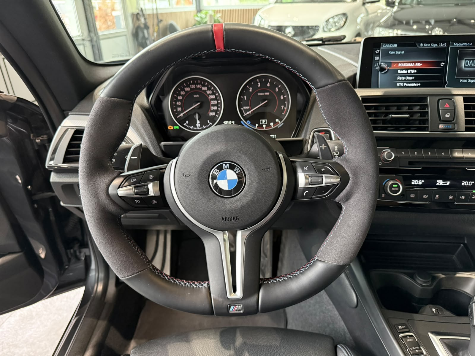 BMW M240i xDrive Steptronic-image-14
