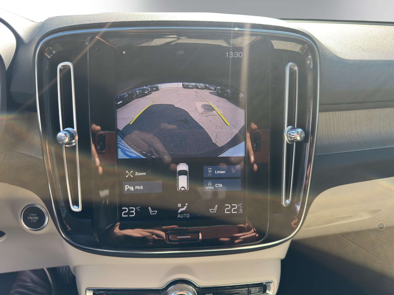 VOLVO XC40 T4 AWD Inscription Geartronic-image-15