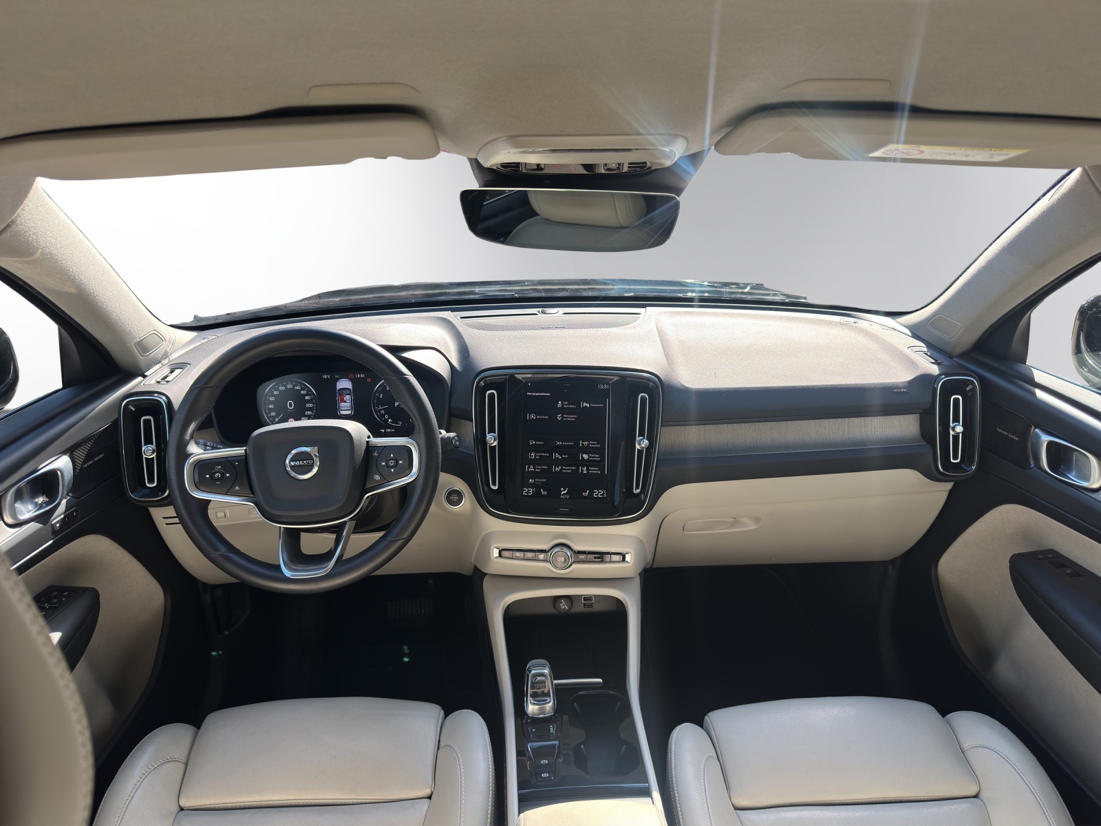 VOLVO XC40 T4 AWD Inscription Geartronic-image-14