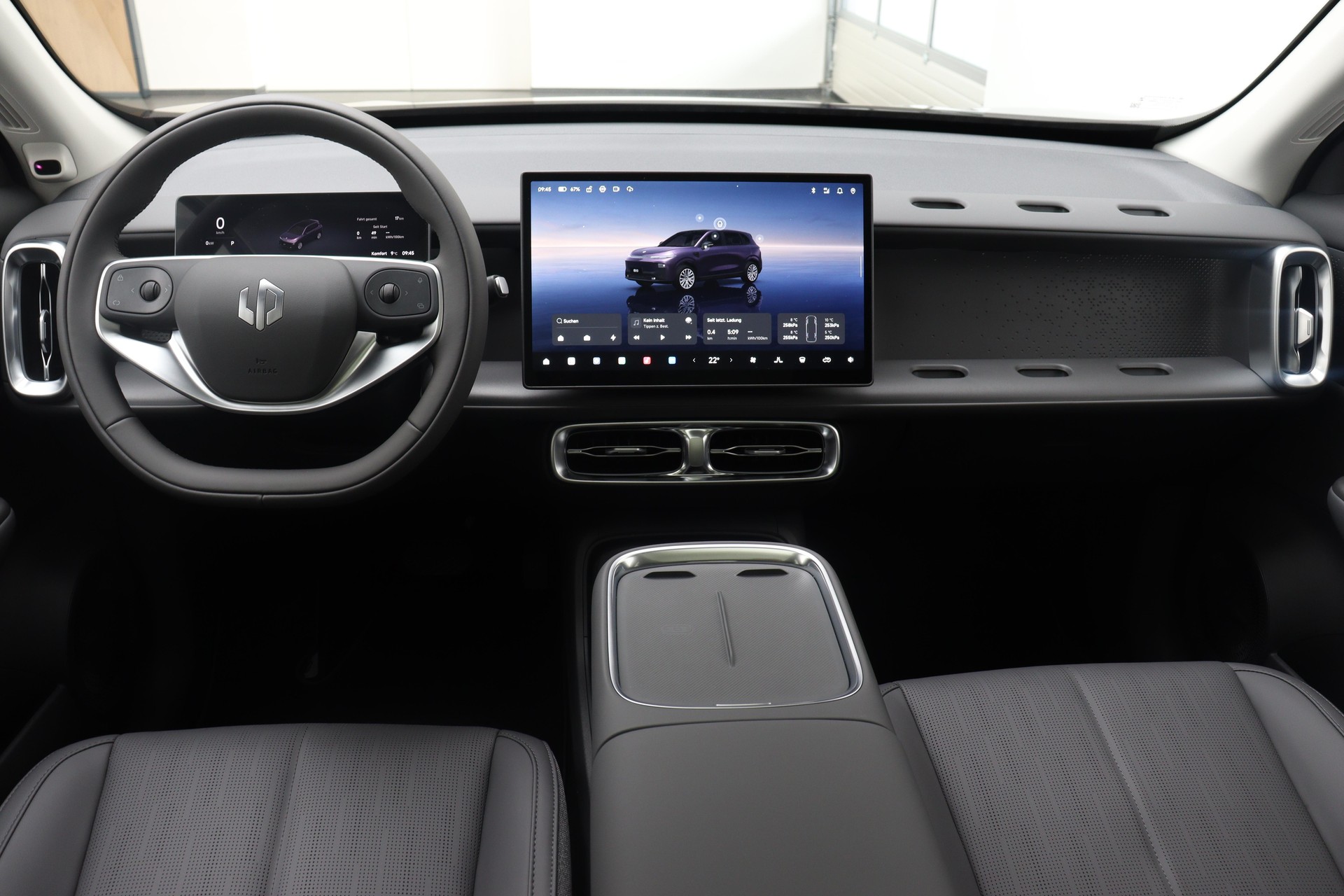 LEAPMOTOR B10 1.5 Hybrid EV-image-7