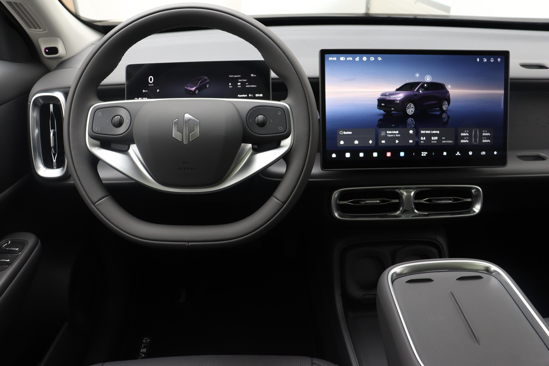 LEAPMOTOR B10 1.5 Hybrid EV-image-8