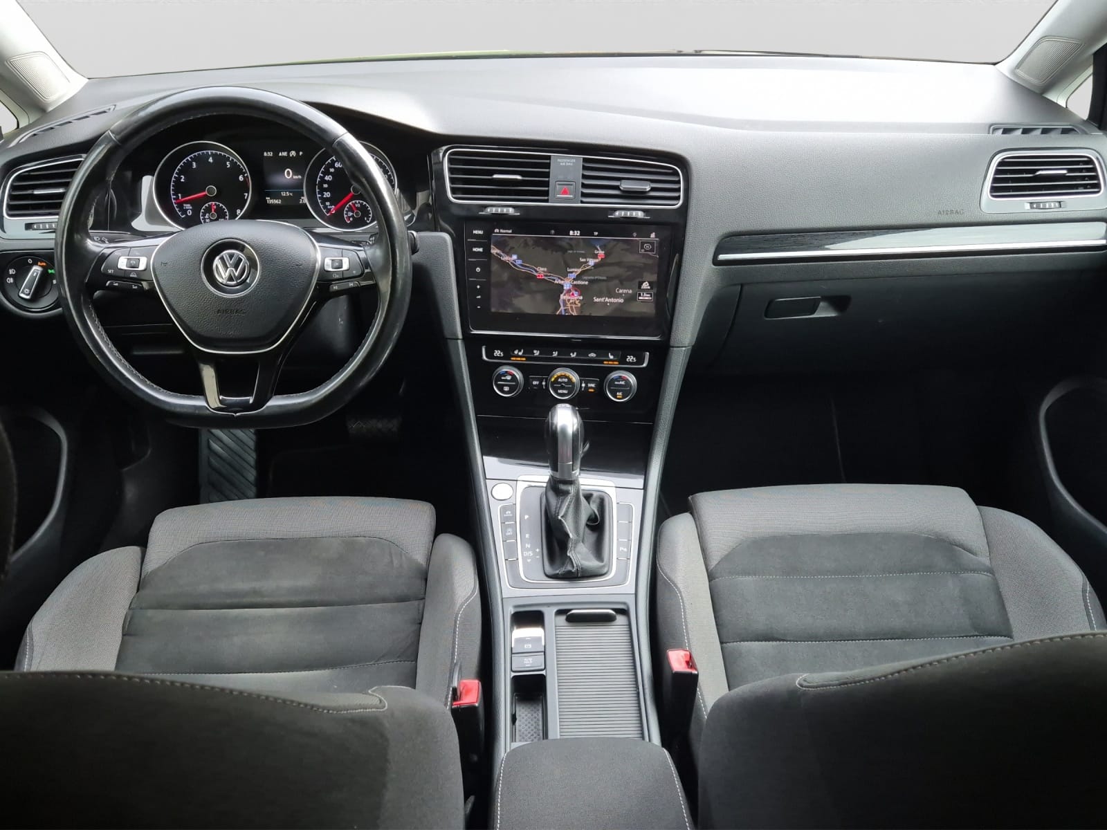 VW Golf Variant 1.4 TSI Value DSG-image-11