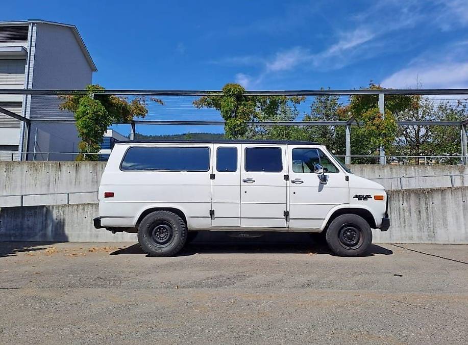CHEVROLET G-Van-image-0
