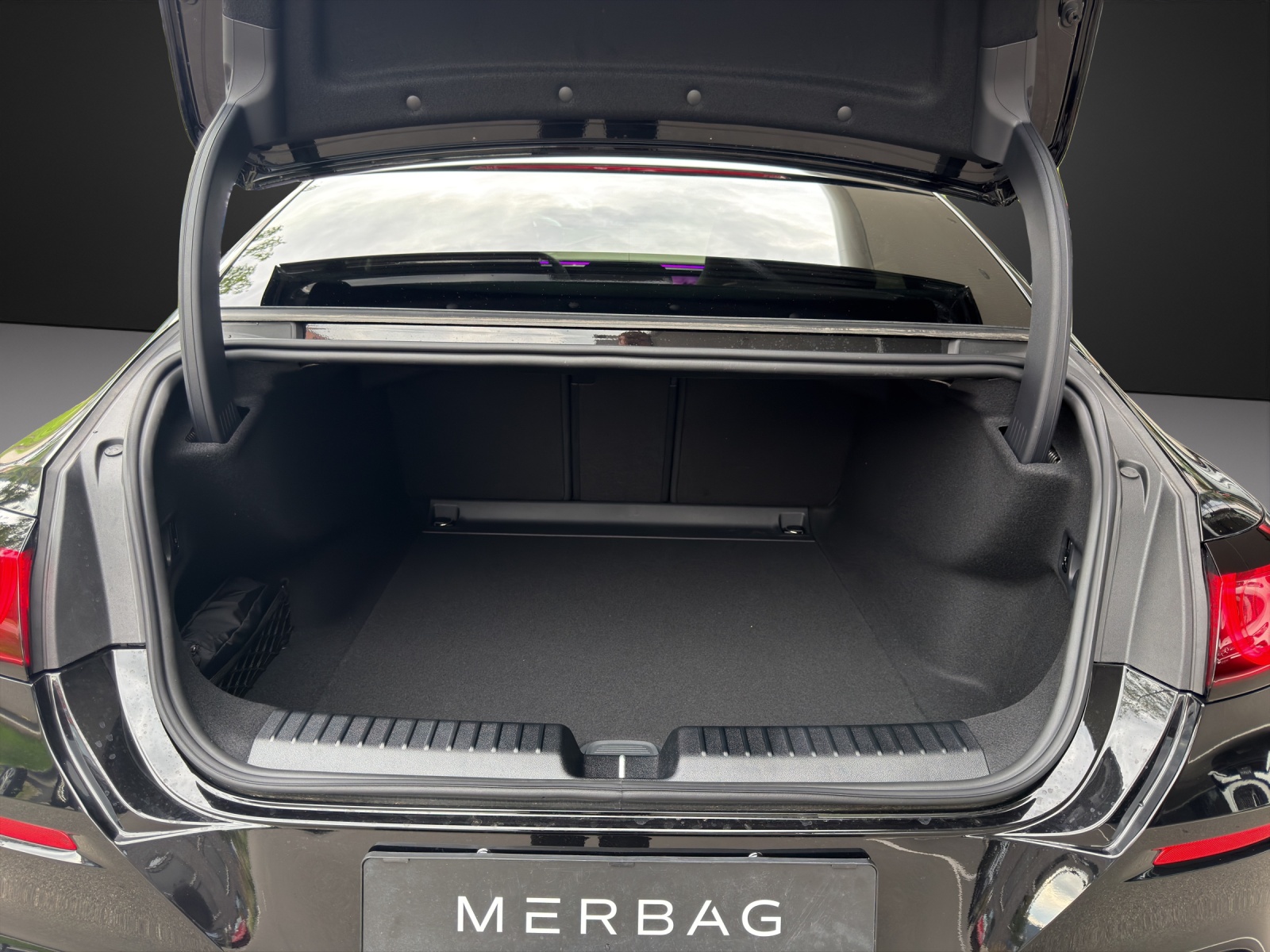 MERCEDES-BENZ C 400 4MATIC elektrisch-image-16